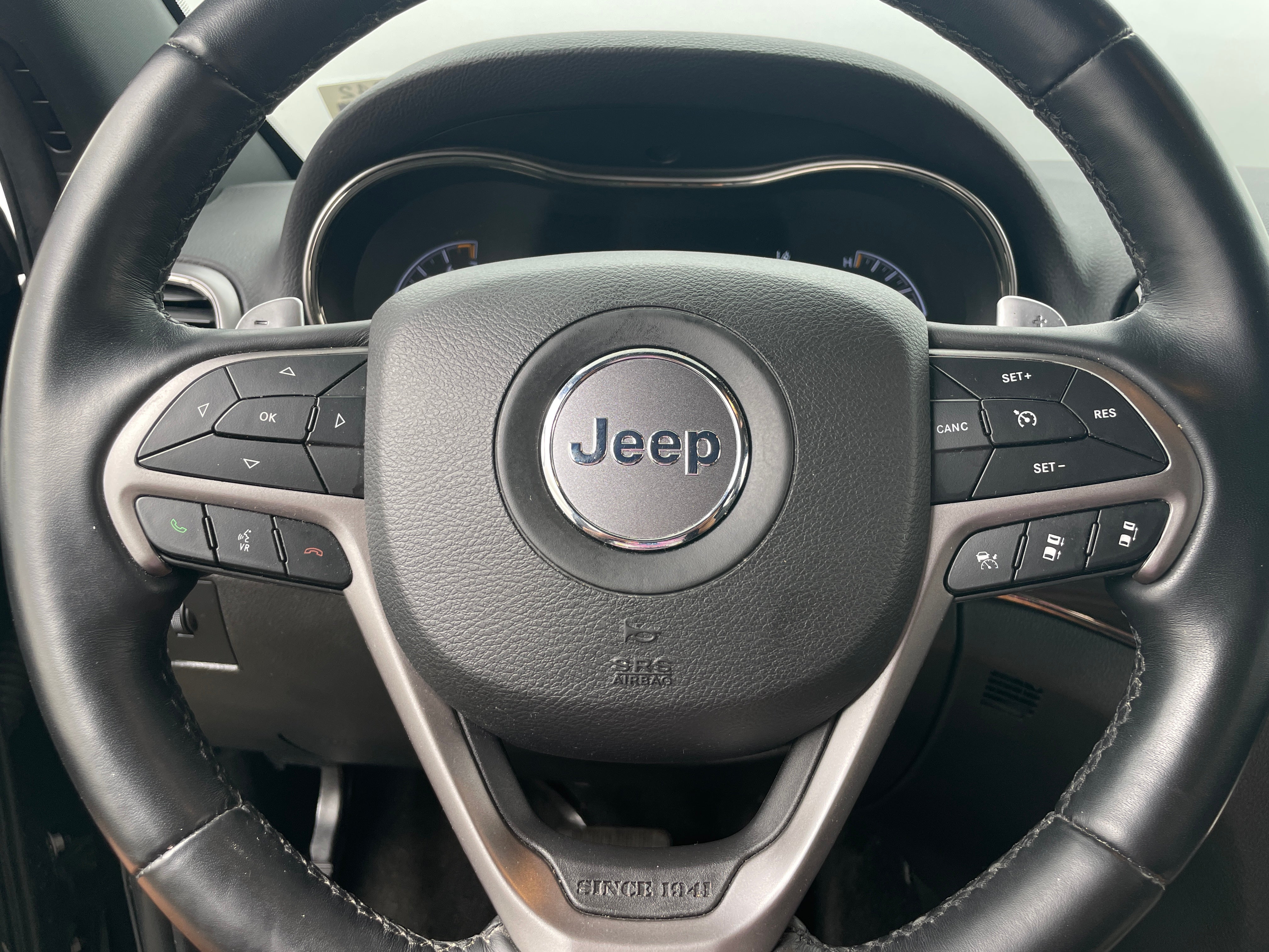 Thumbnail: 2021 Jeep Grand Cherokee - 4