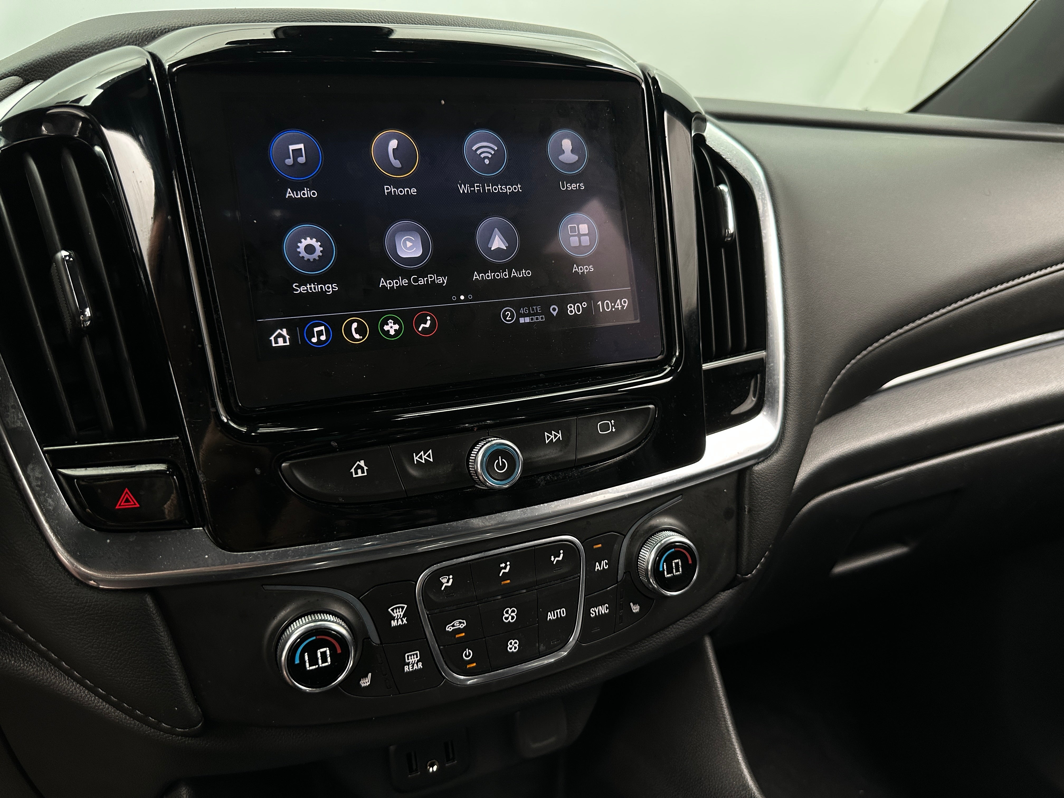 Thumbnail: 2022 Chevrolet Traverse - 4