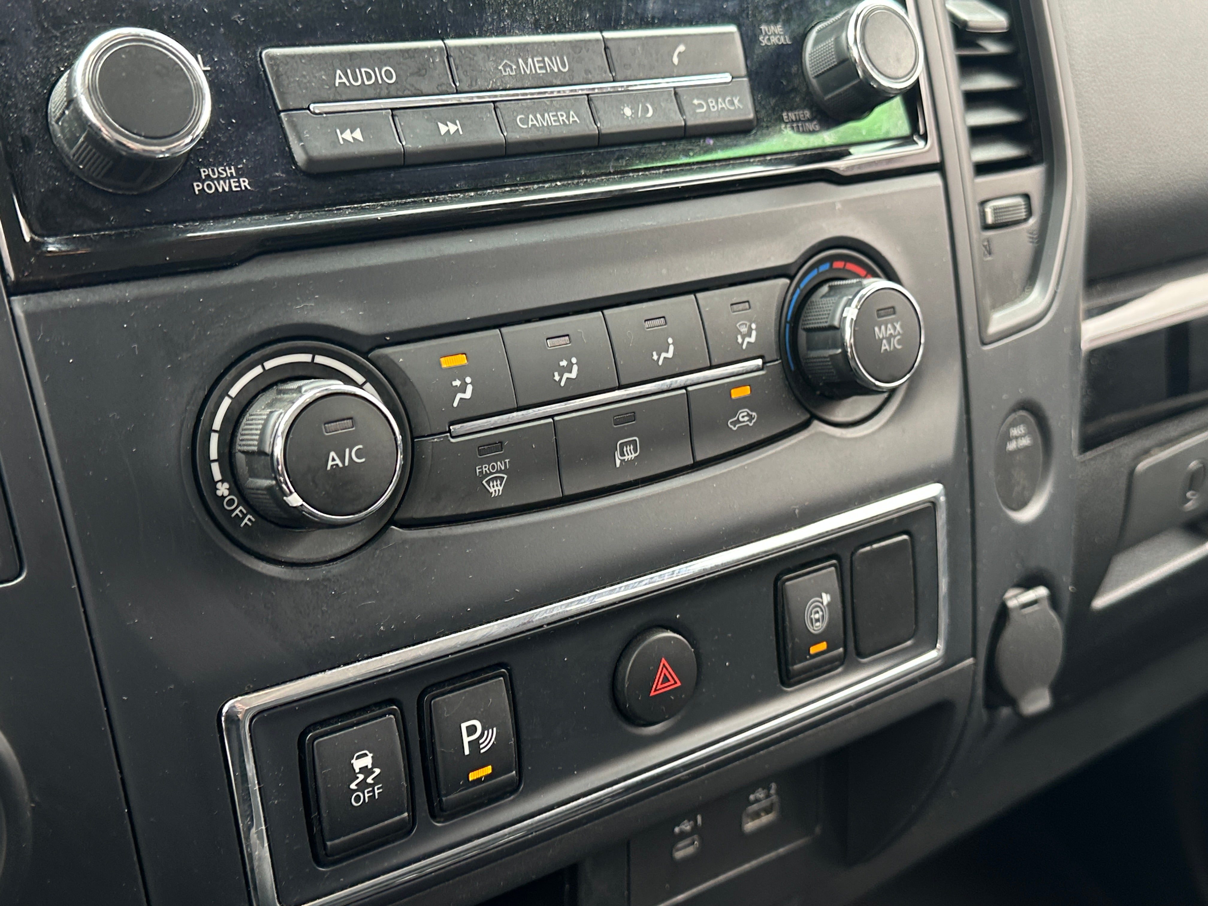 Thumbnail: 2023 Nissan Titan - 4