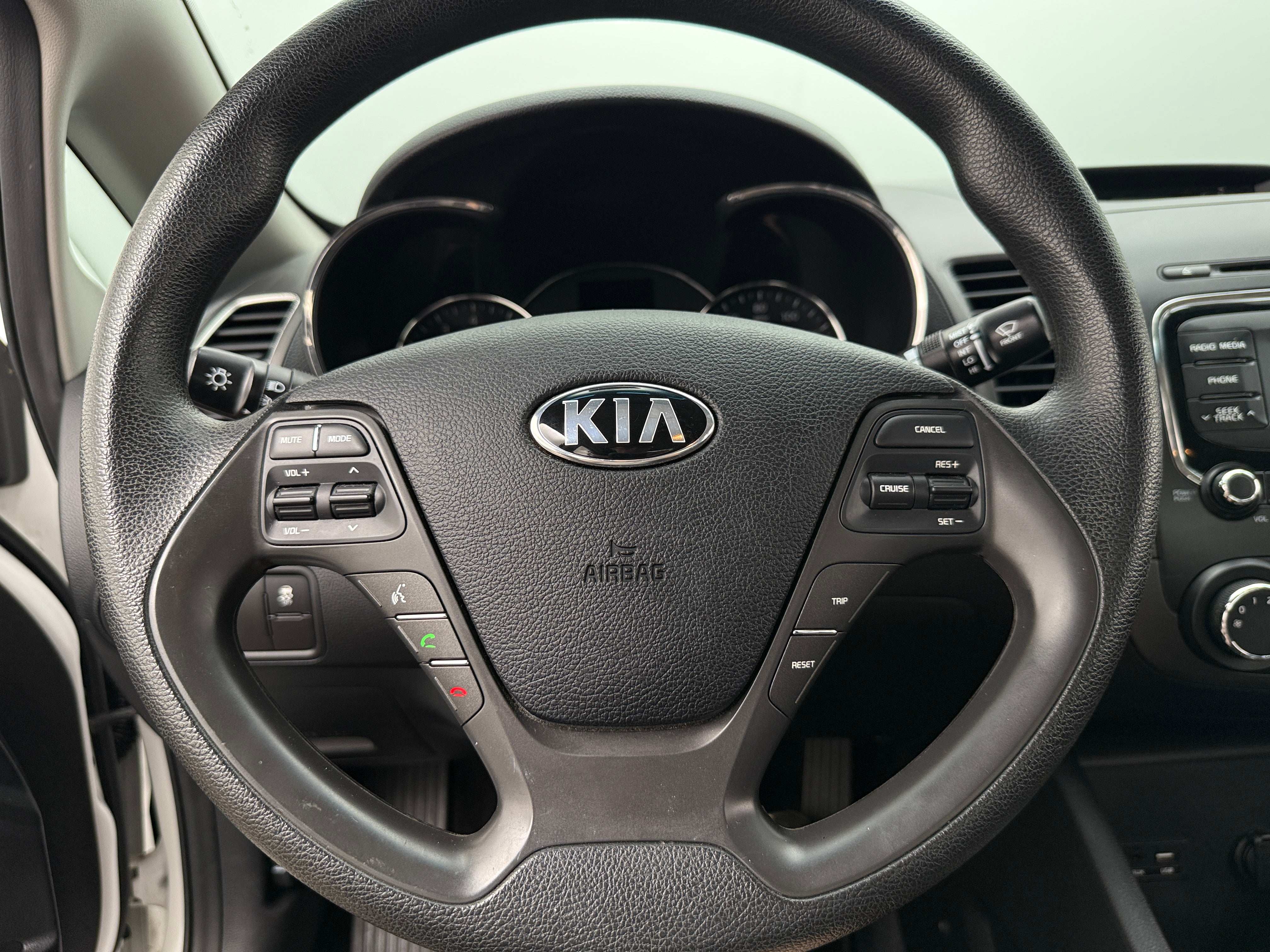 Thumbnail: 2018 Kia Forte - 5