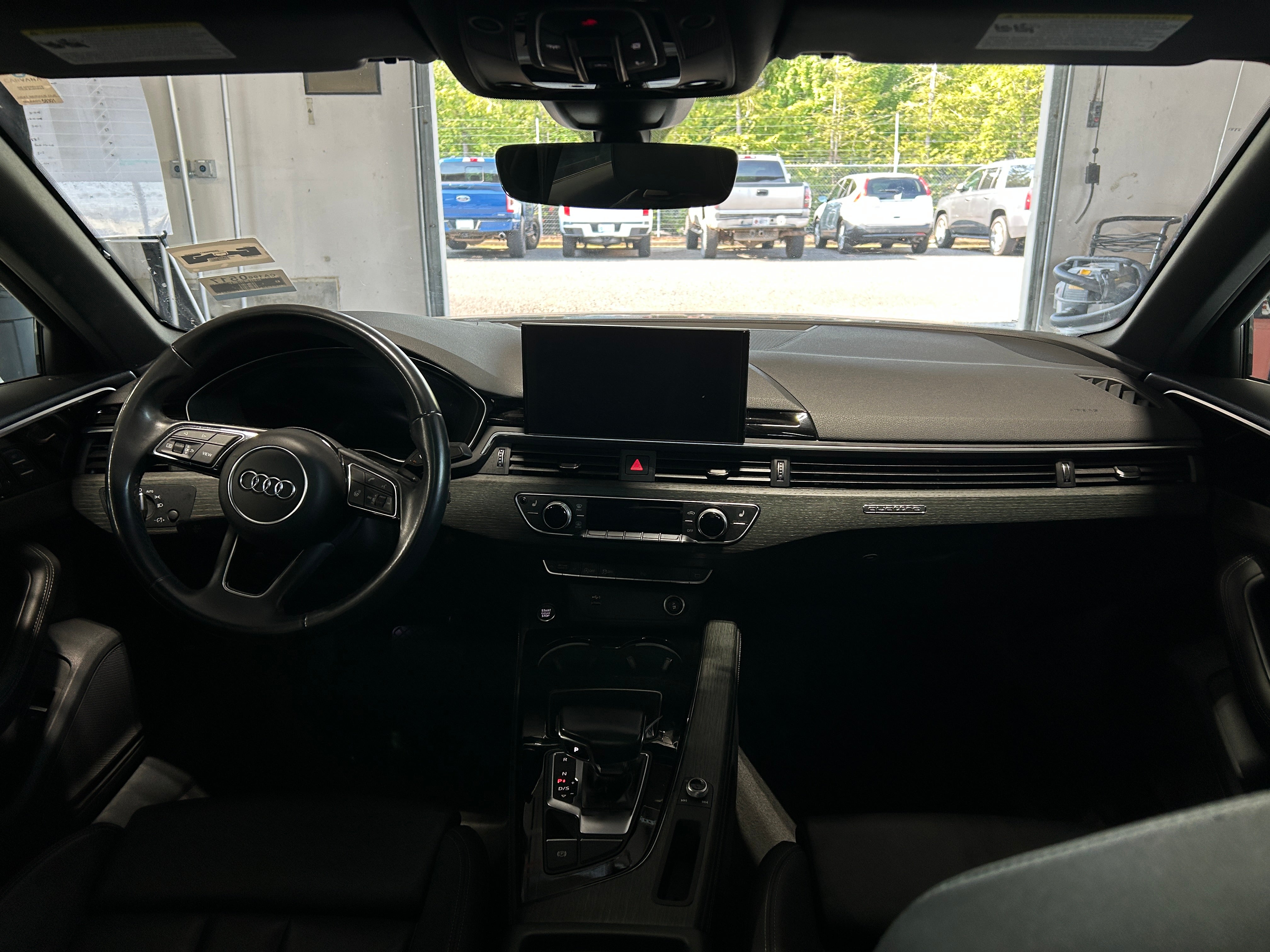 Thumbnail: 2022 Audi A4 - 2