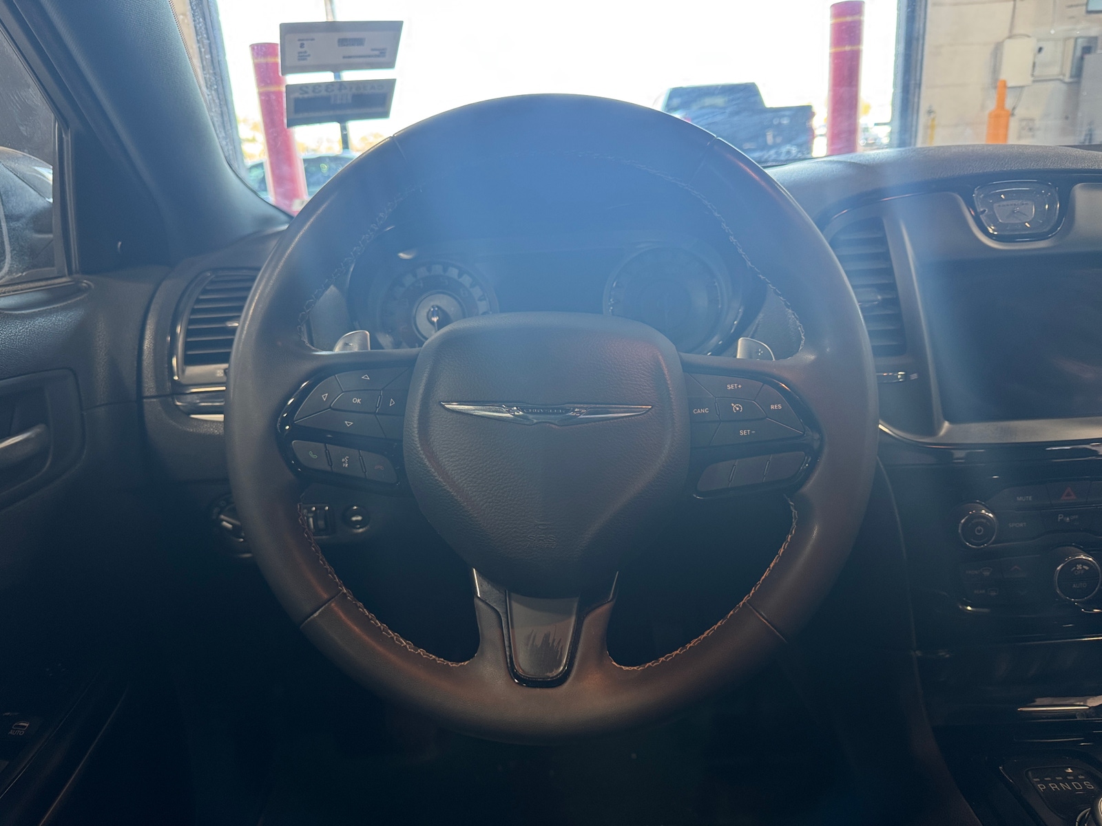 Thumbnail: 2022 Chrysler 300 - 4
