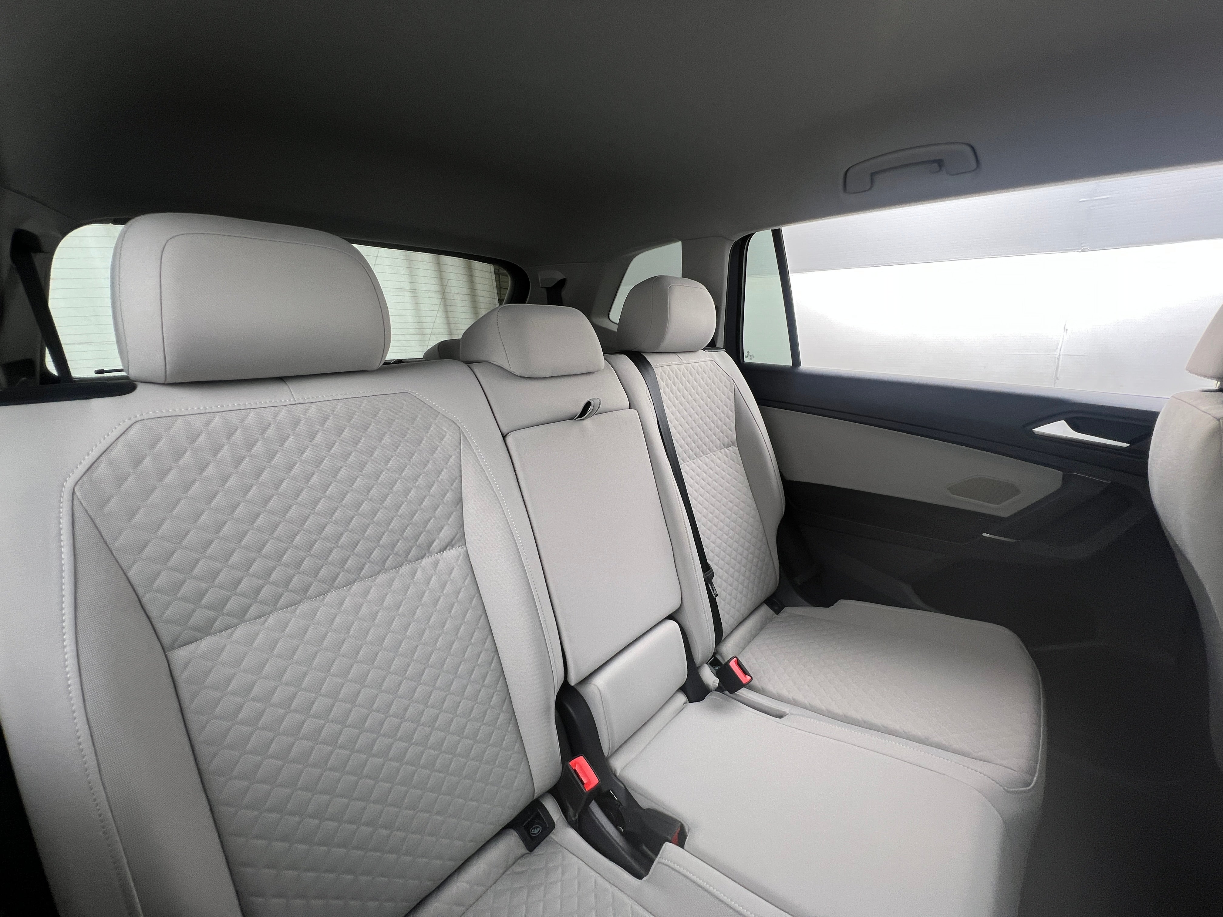 Thumbnail: 2020 Volkswagen Tiguan - 6