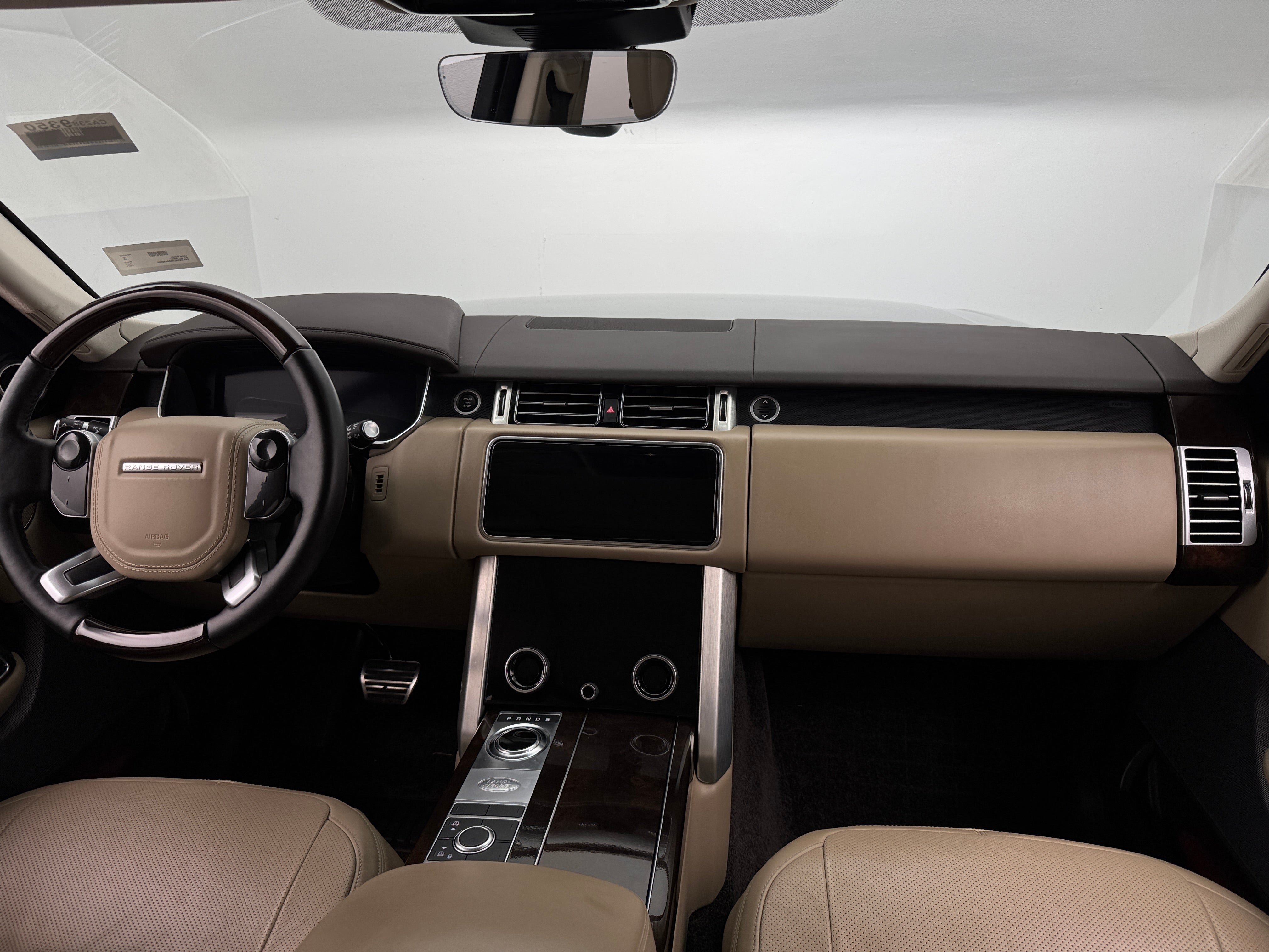 Thumbnail: 2021 Land Rover Range Rover - 2