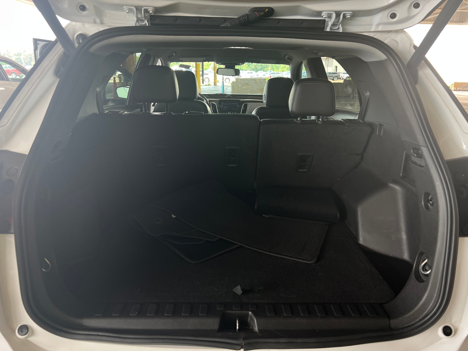 Thumbnail: 2021 Chevrolet Equinox - 6