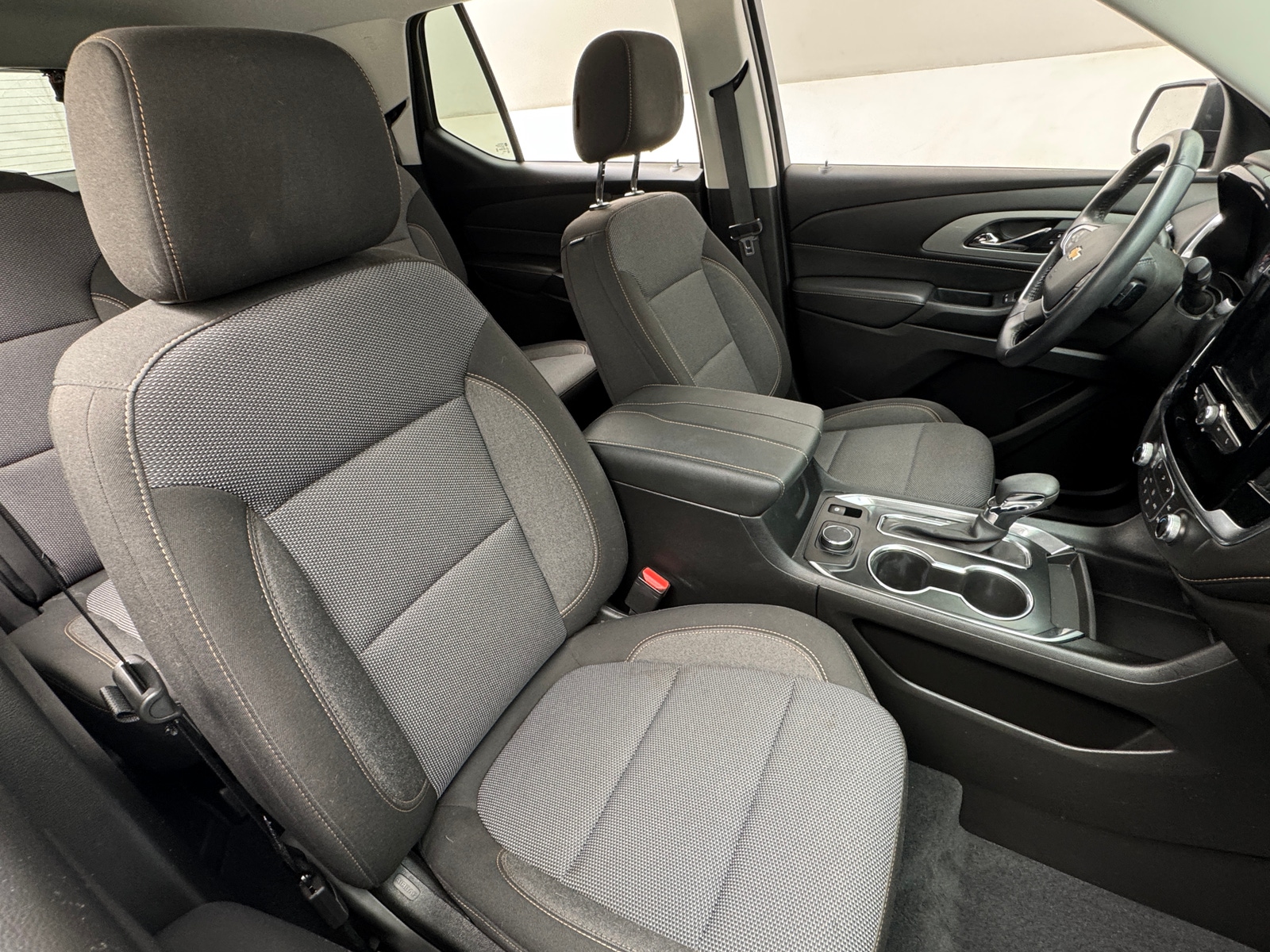 Thumbnail: 2021 Chevrolet Traverse - 2
