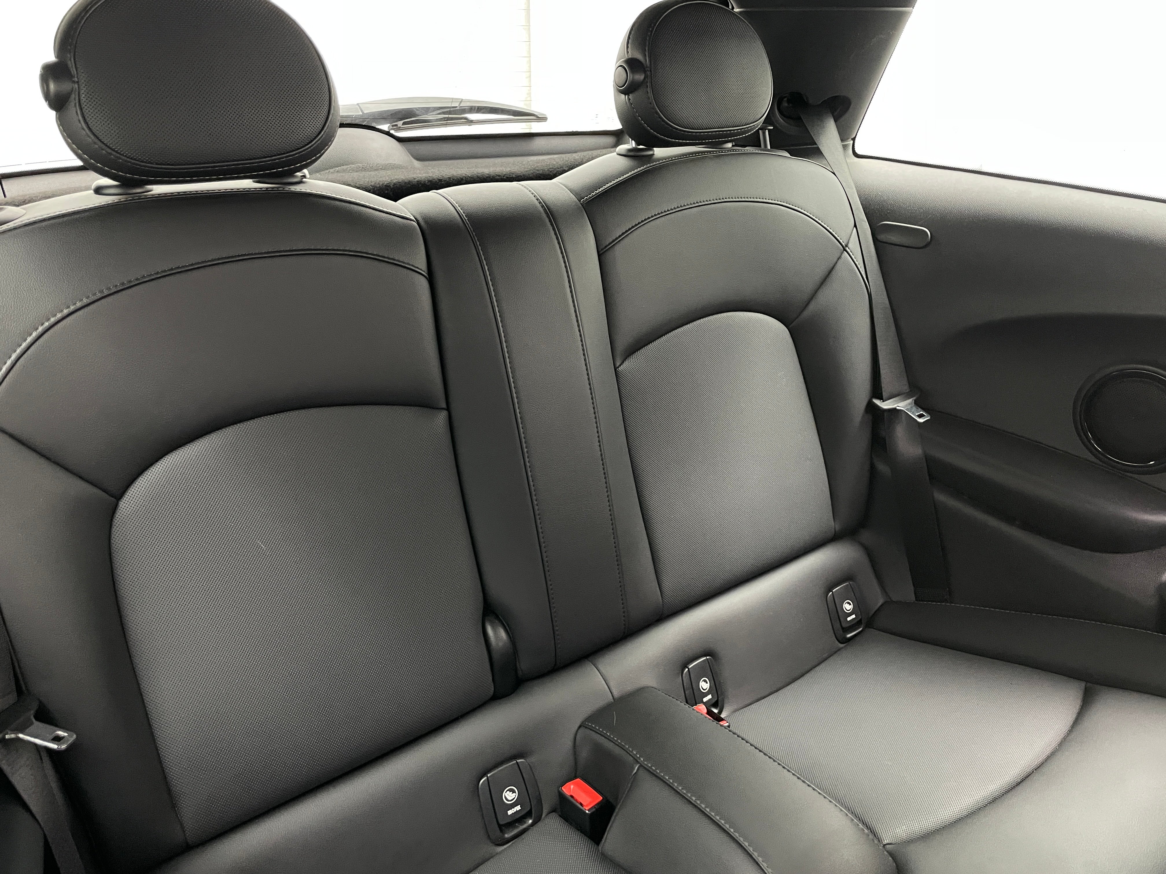 Thumbnail: 2019 MINI Cooper Hardtop - 5