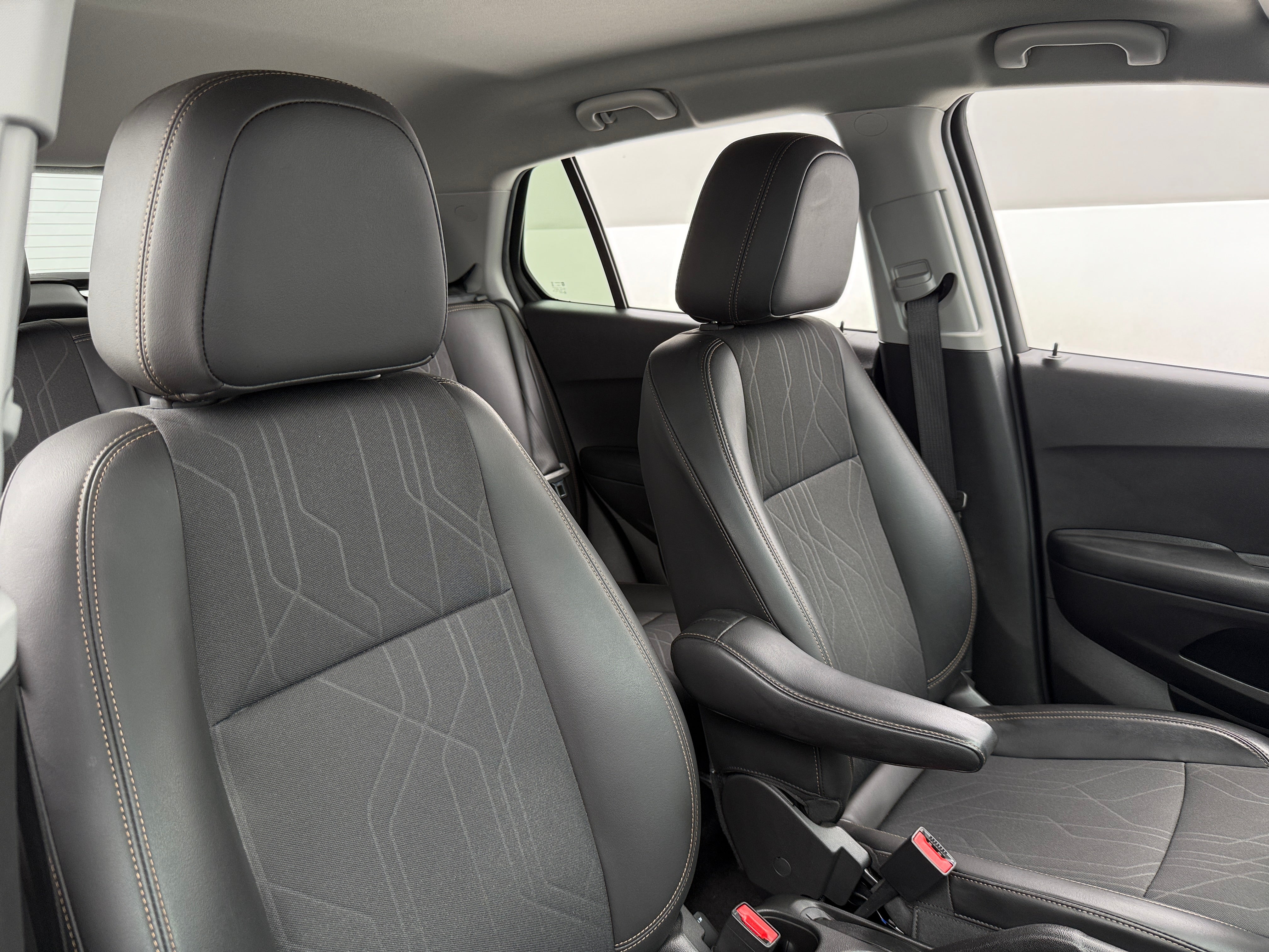 Thumbnail: 2022 Chevrolet Trax - 2