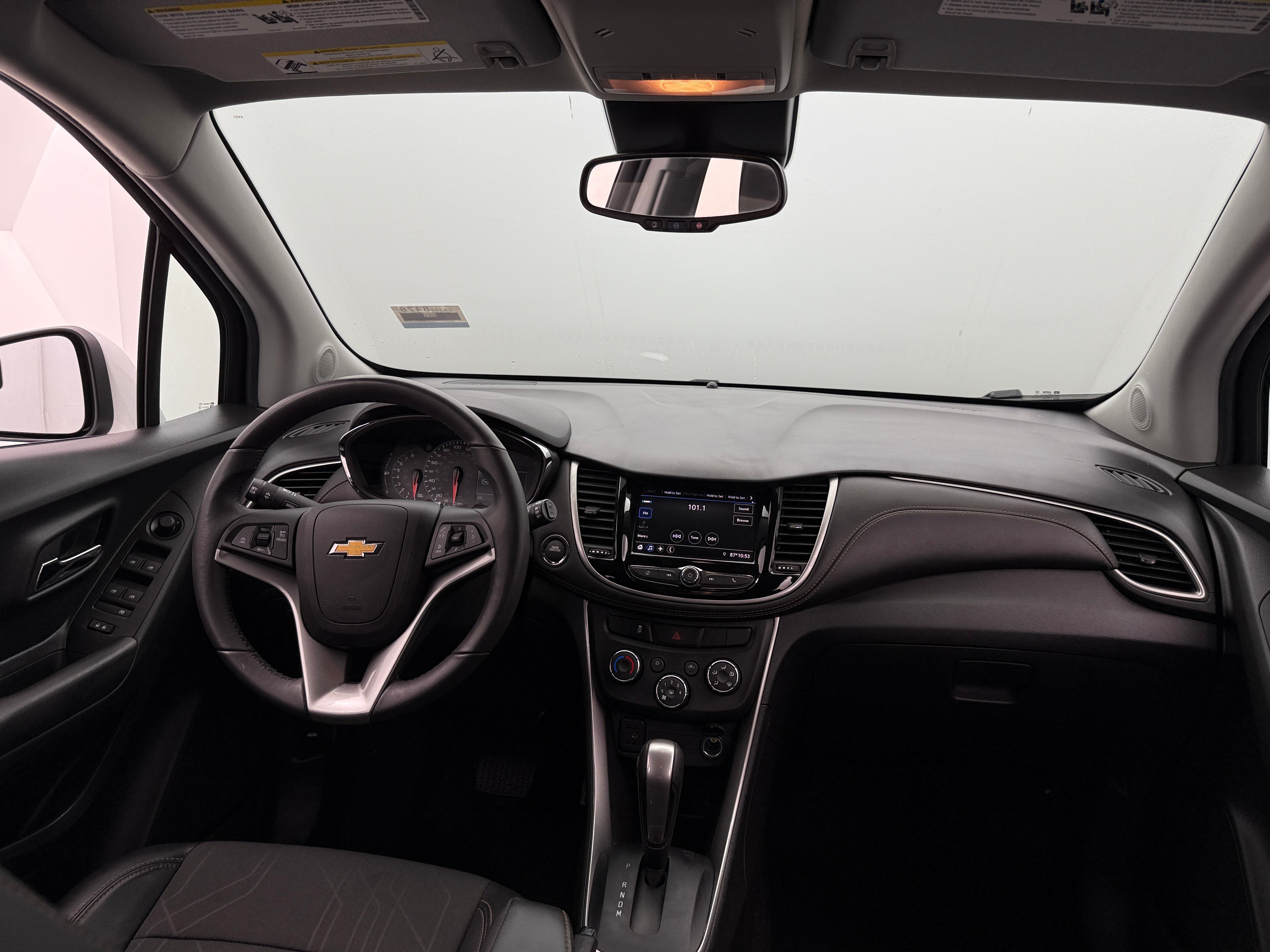 Thumbnail: 2022 Chevrolet Trax - 3