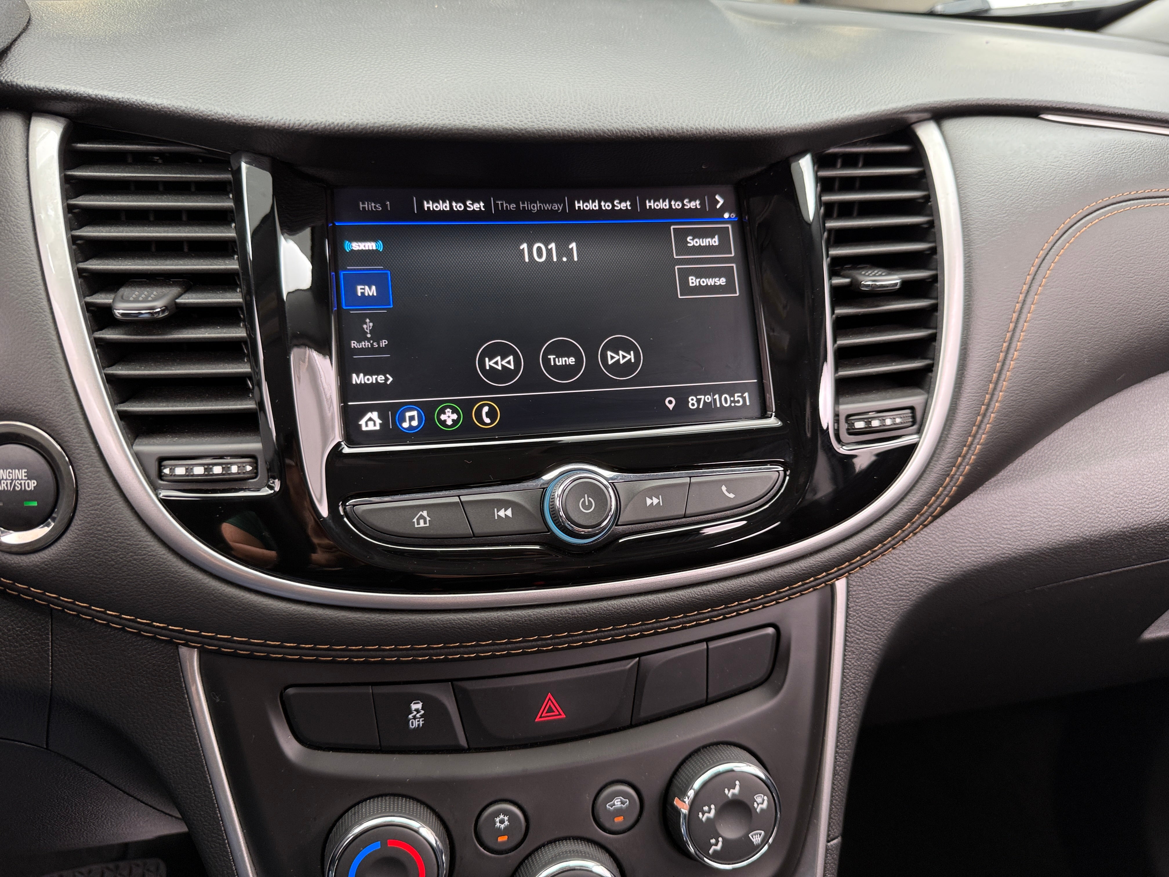 Thumbnail: 2022 Chevrolet Trax - 4