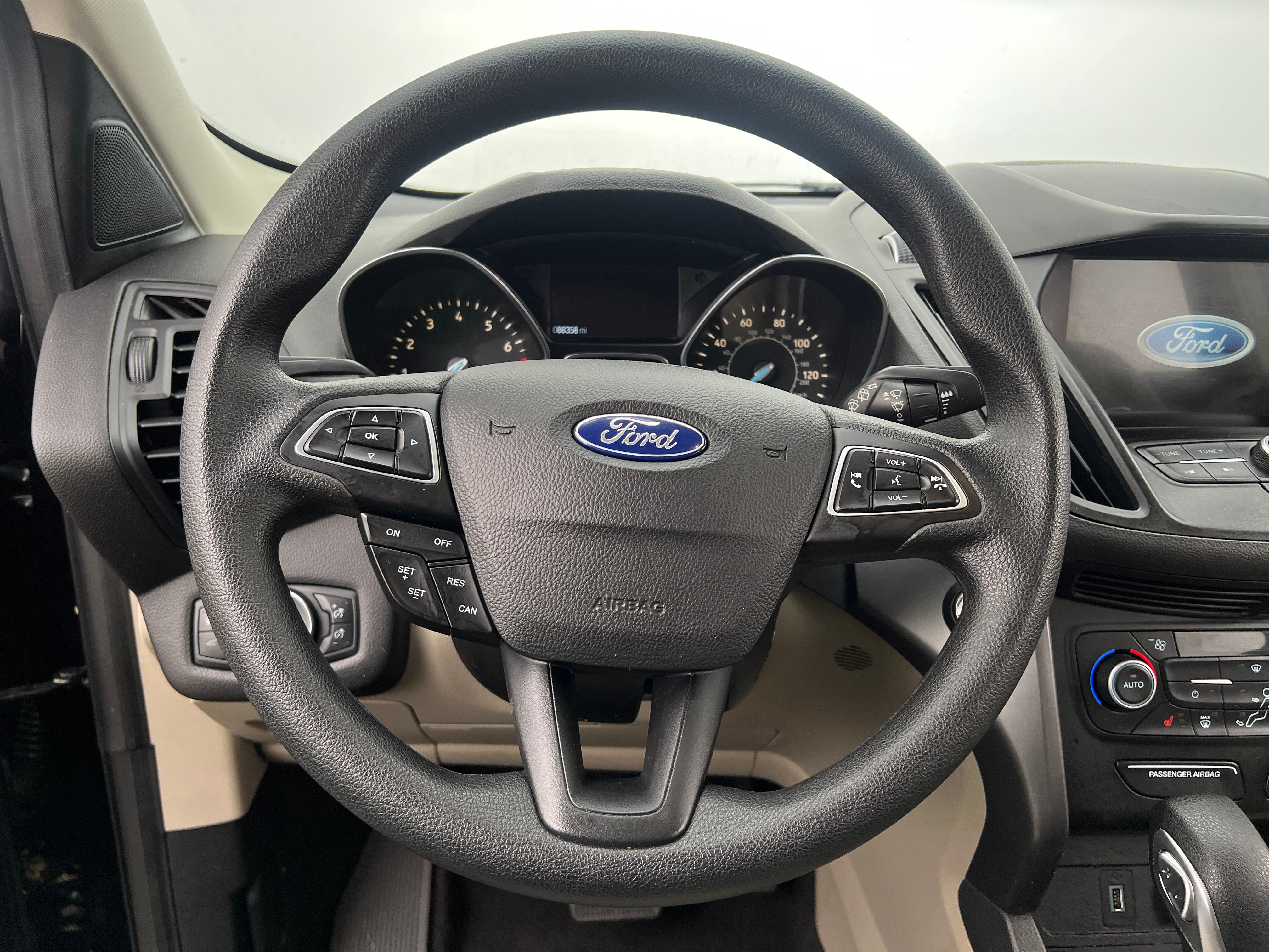 Thumbnail: 2019 Ford Escape - 5
