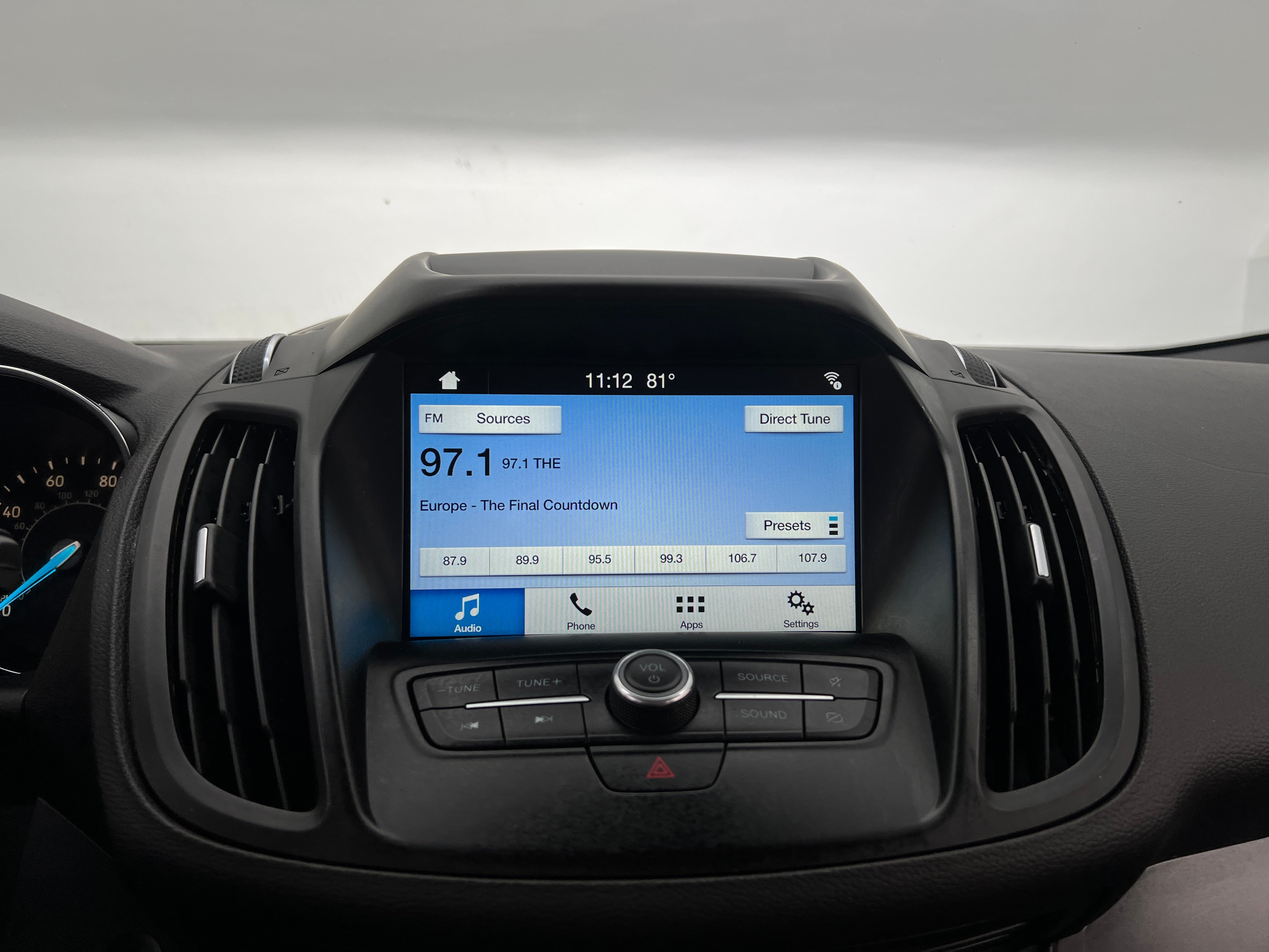 Thumbnail: 2019 Ford Escape - 4