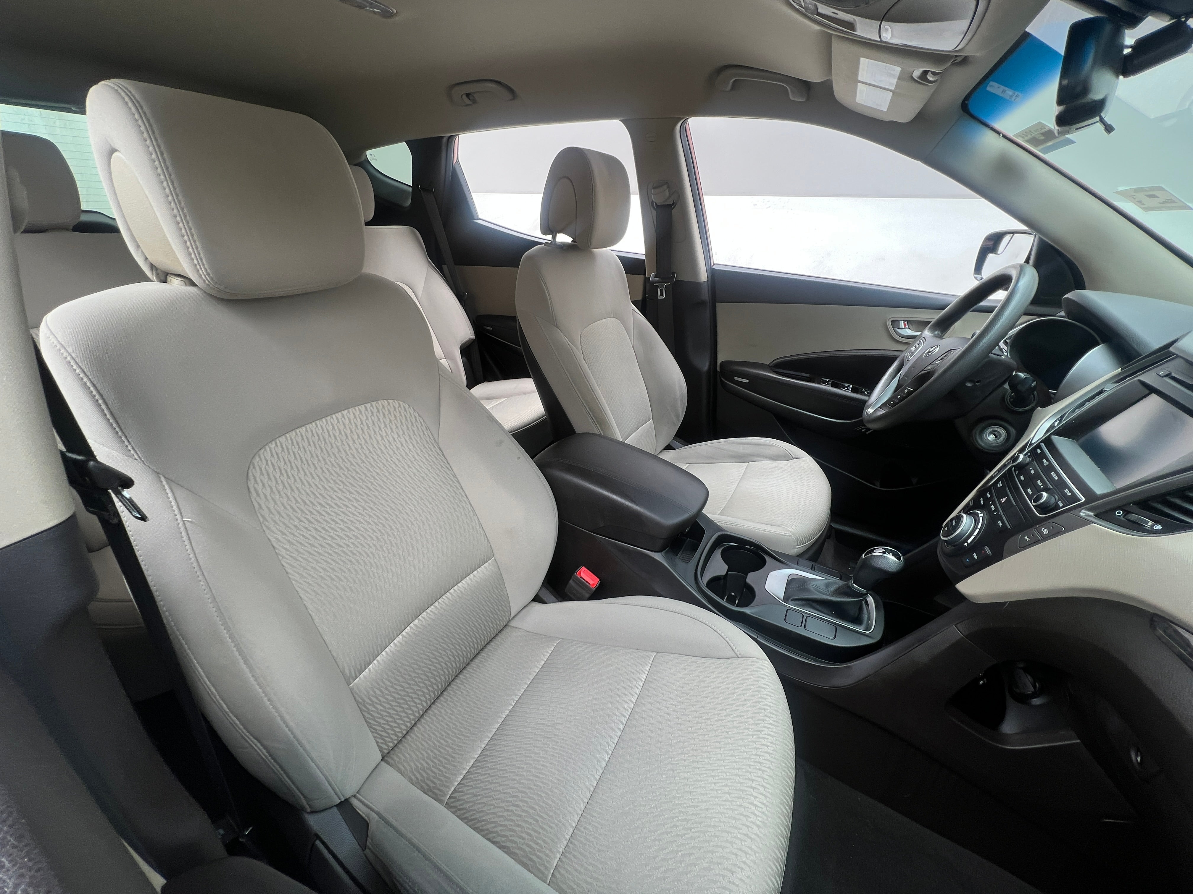 Thumbnail: 2017 Hyundai Santa Fe - 2