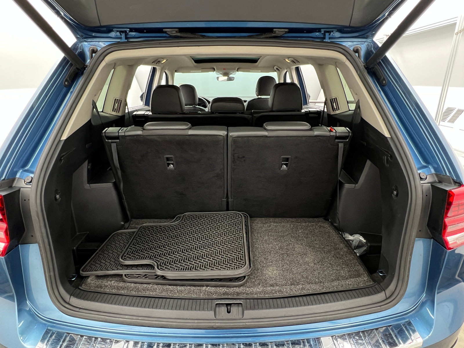 Thumbnail: 2019 Volkswagen Atlas - 6