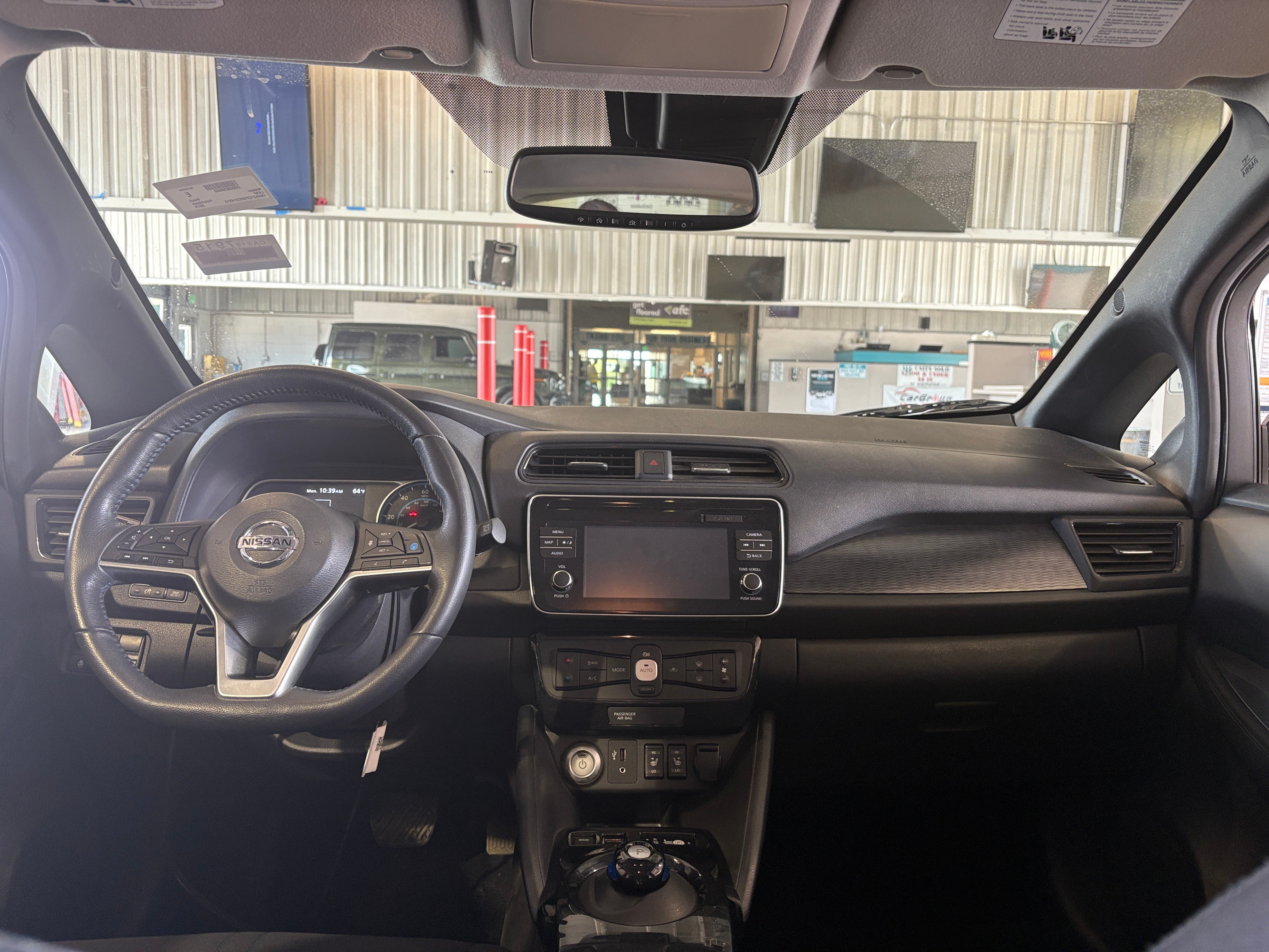 Thumbnail: 2019 Nissan Leaf - 3