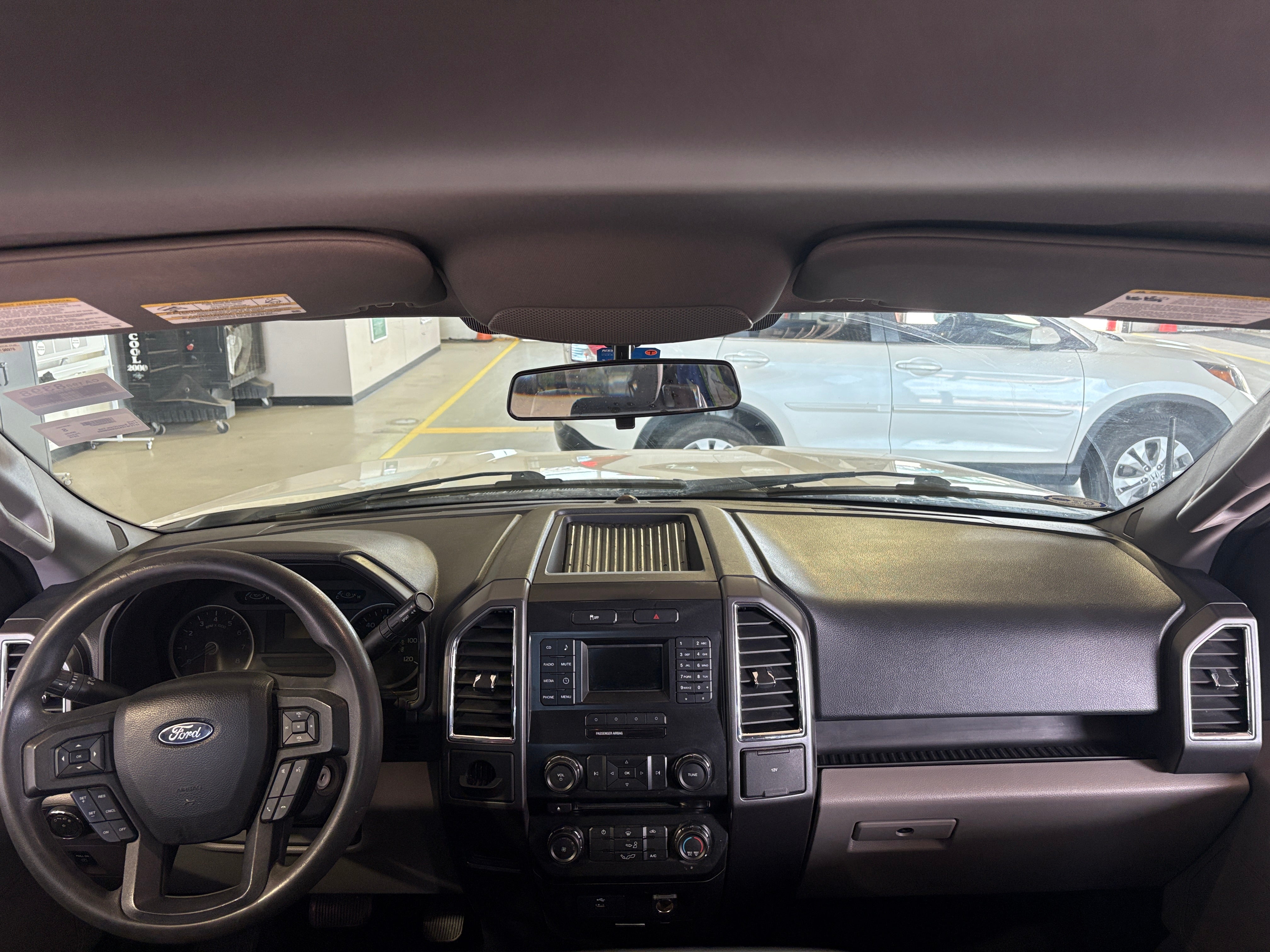 Thumbnail: 2016 Ford Econoline - 3