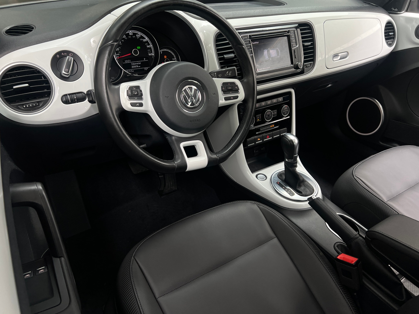 Thumbnail: 2017 Volkswagen Beetle - 3