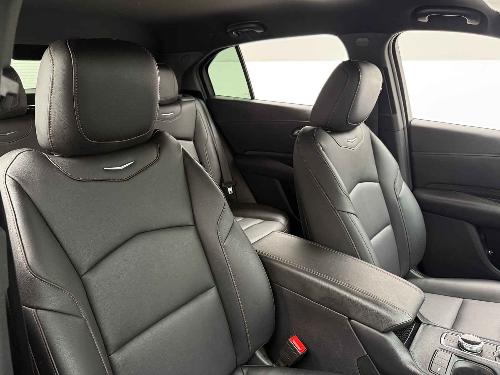 Thumbnail: 2021 Cadillac XT4 - 2