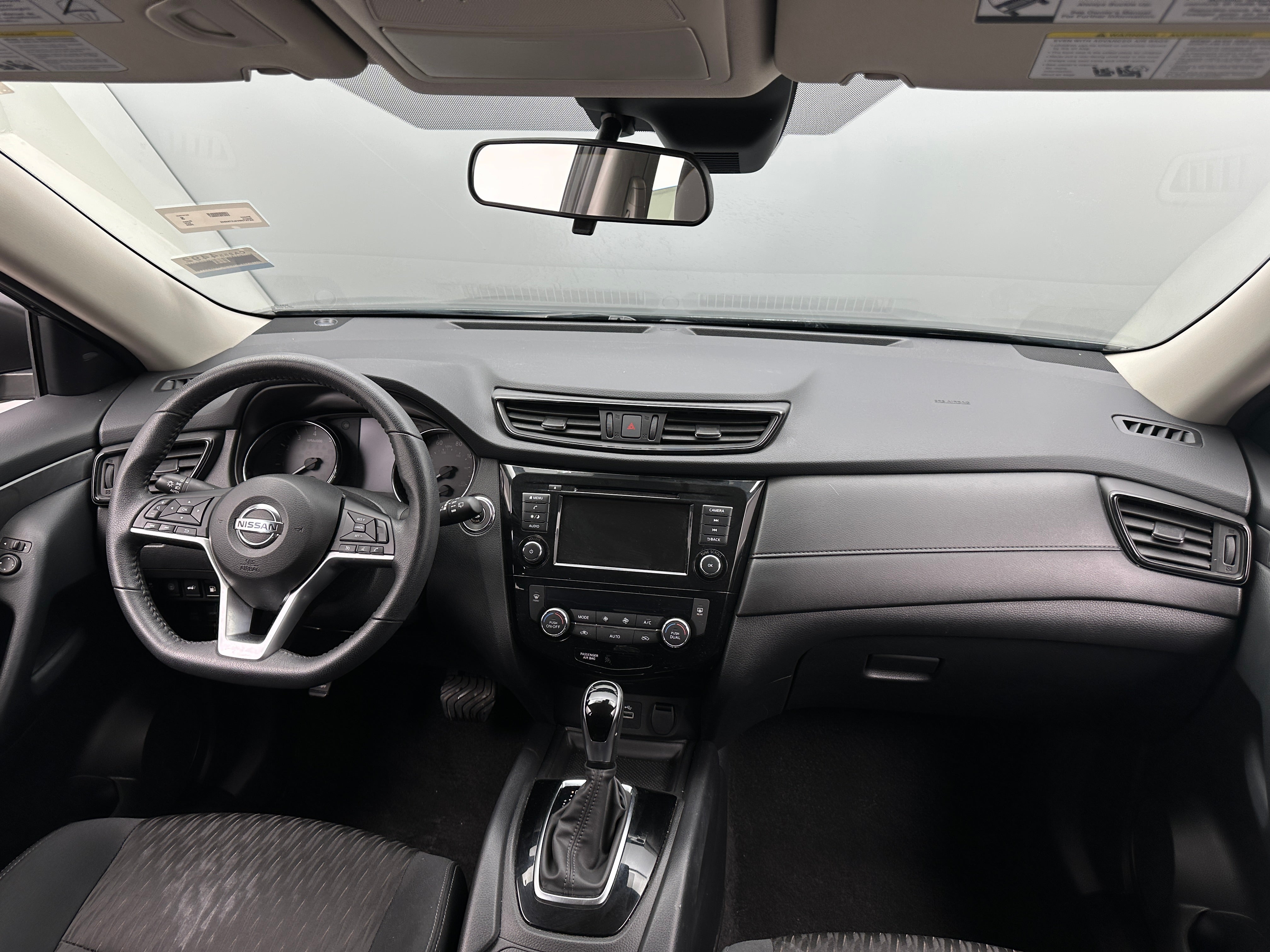 Thumbnail: 2020 Nissan Rogue - 3