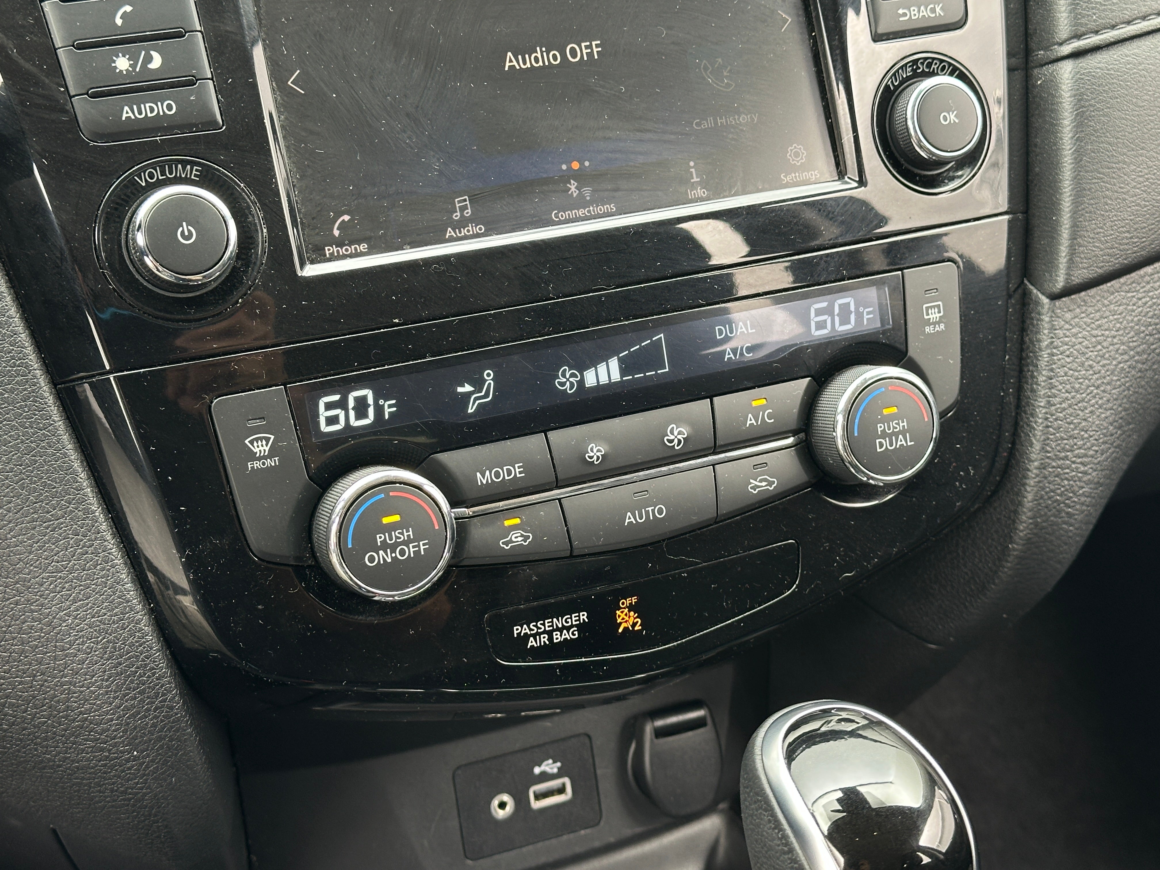 Thumbnail: 2020 Nissan Rogue - 4