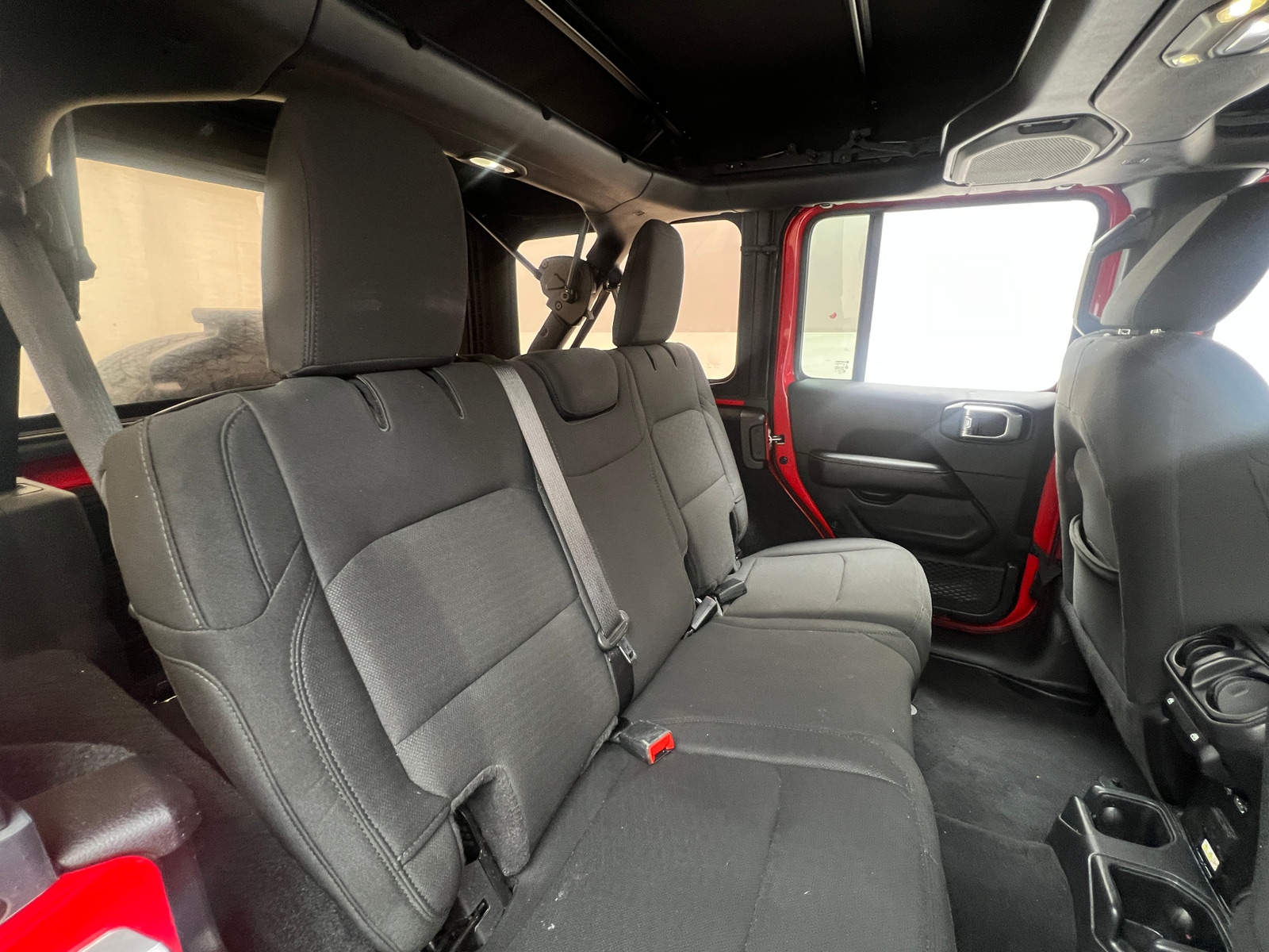 Thumbnail: 2019 Jeep Wrangler - 6