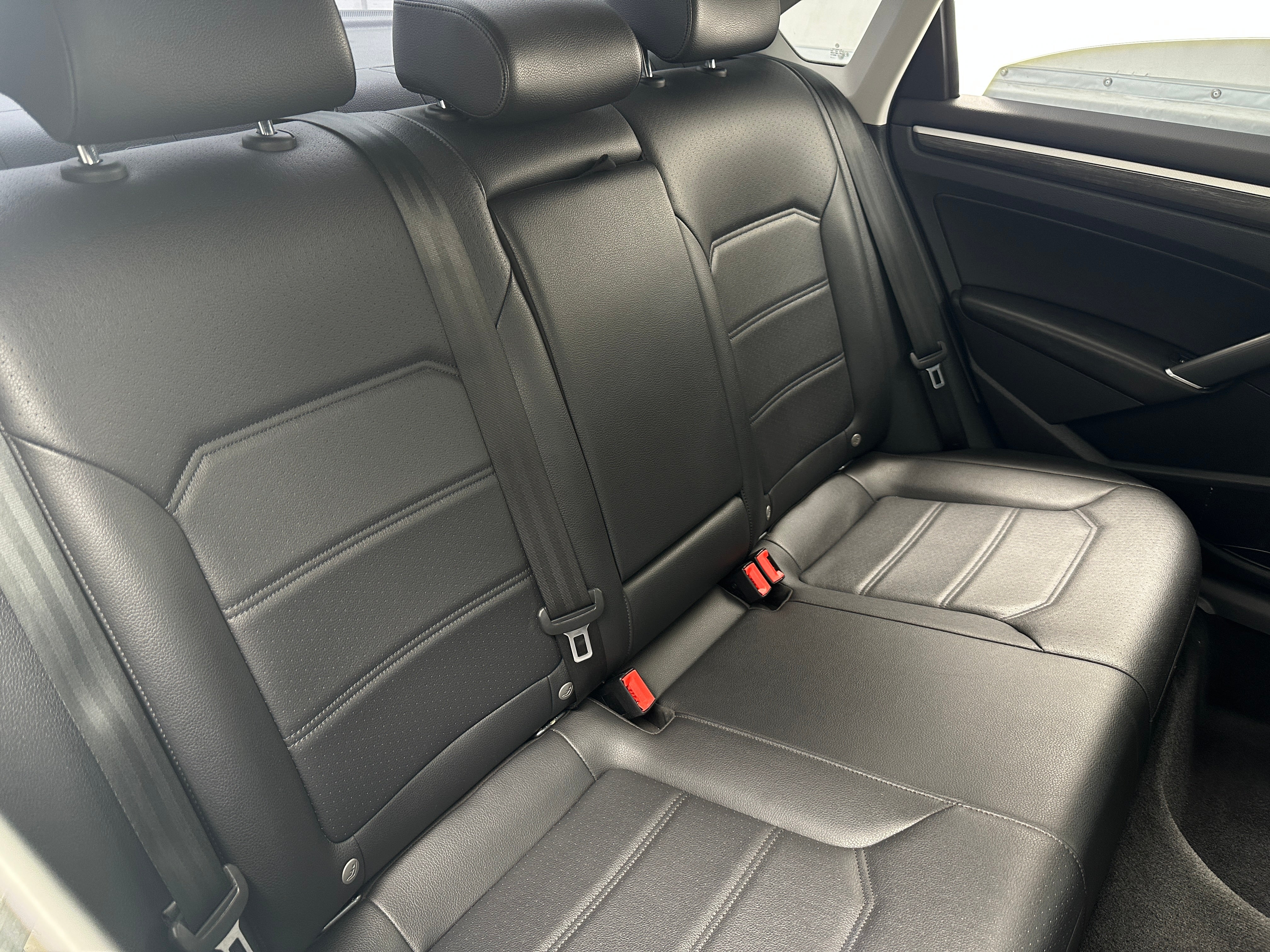 Thumbnail: 2016 Volkswagen Passat - 5