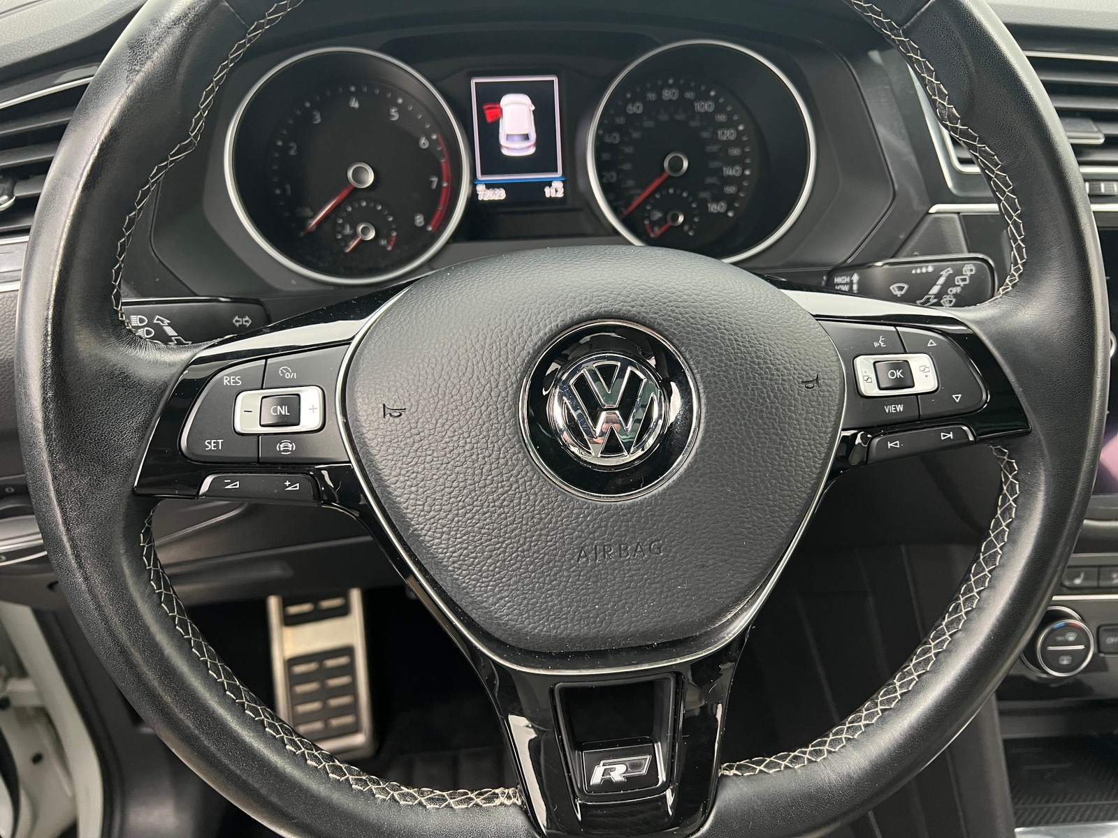 Thumbnail: 2020 Volkswagen Tiguan - 4