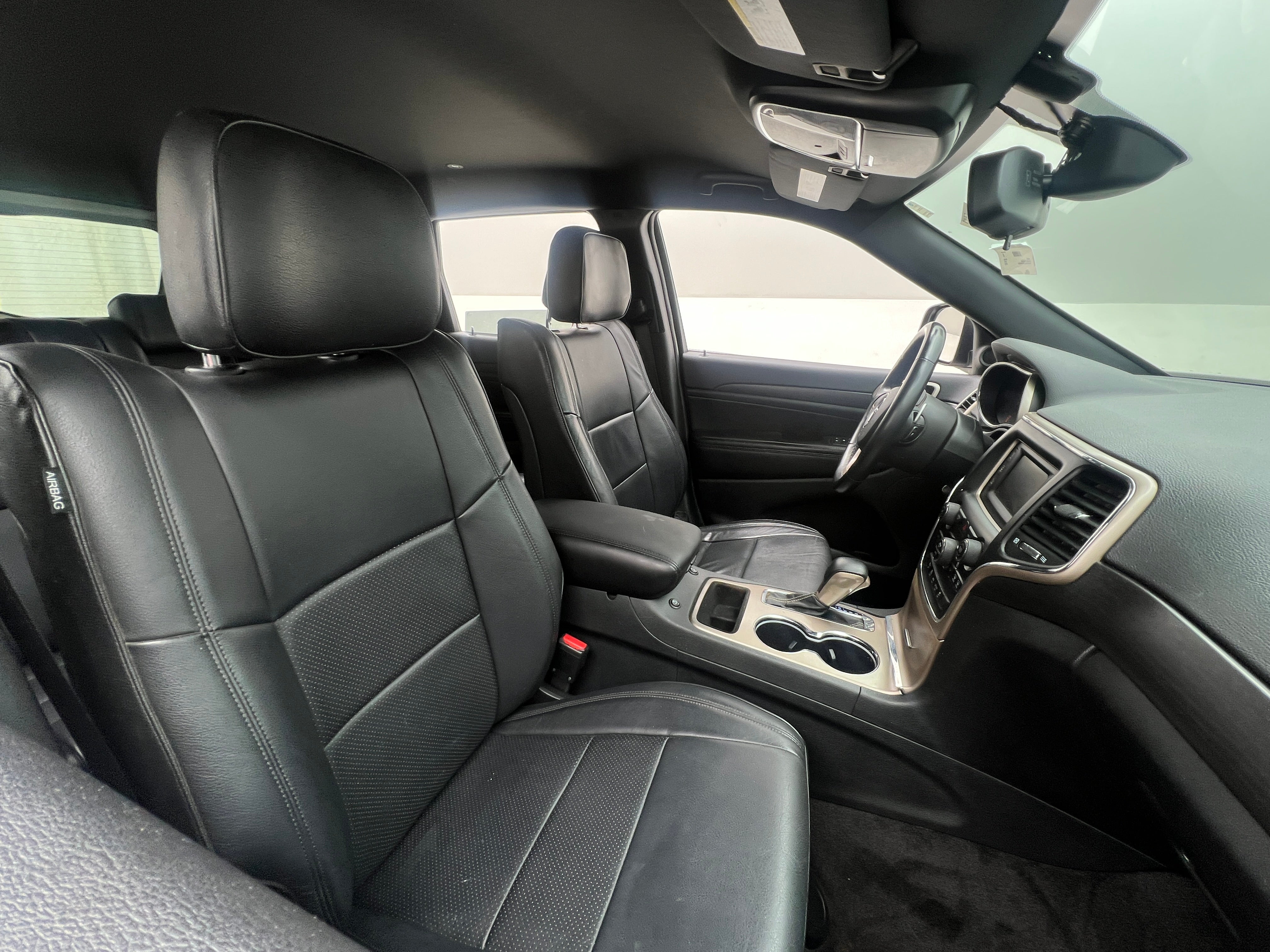 Thumbnail: 2016 Jeep Grand Cherokee - 2