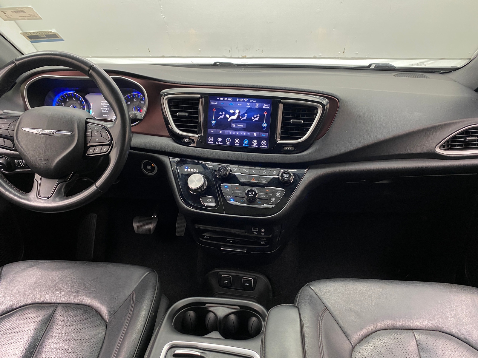 Thumbnail: 2020 Chrysler Pacifica - 2