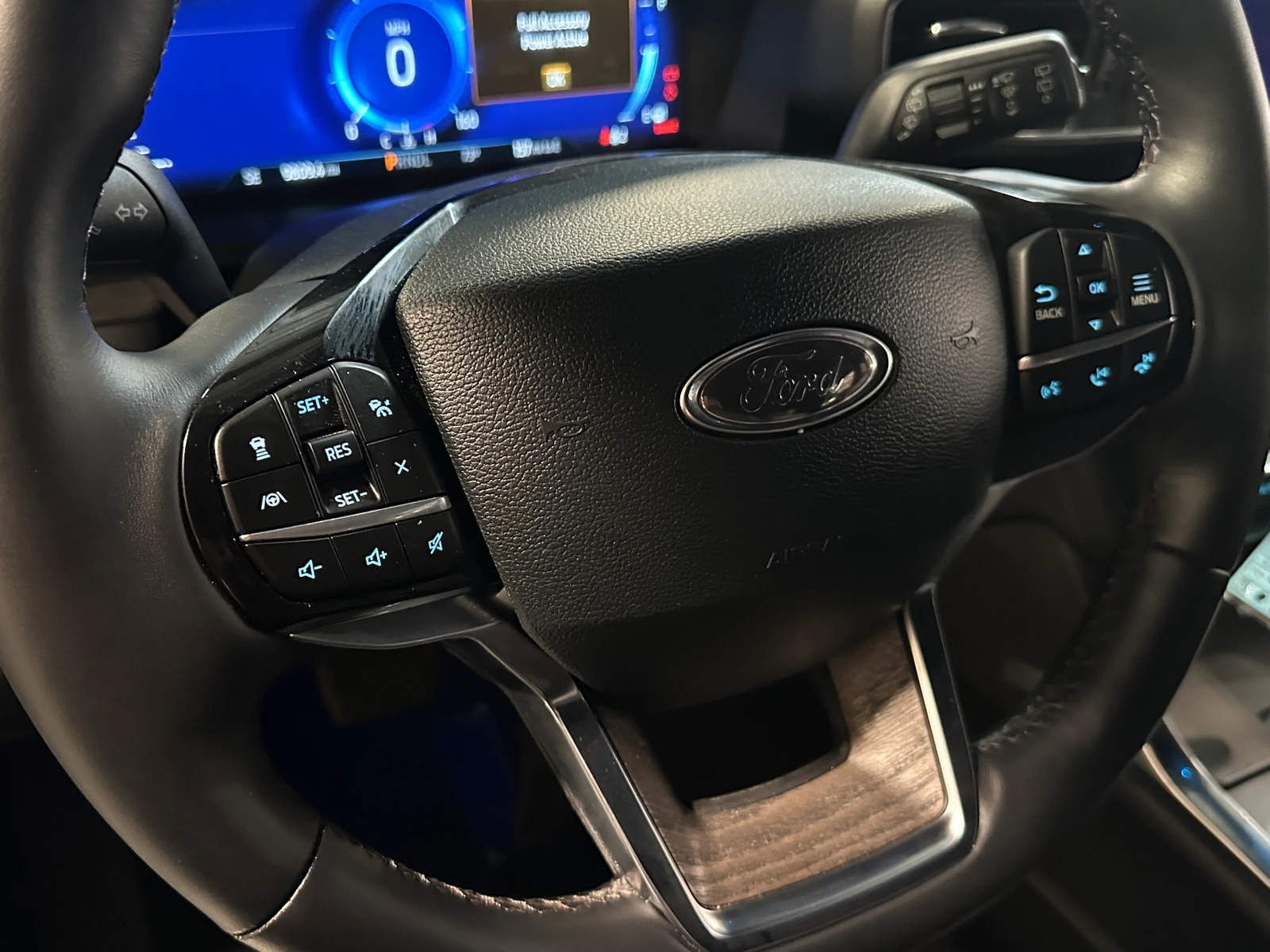 Thumbnail: 2023 Ford Explorer - 4