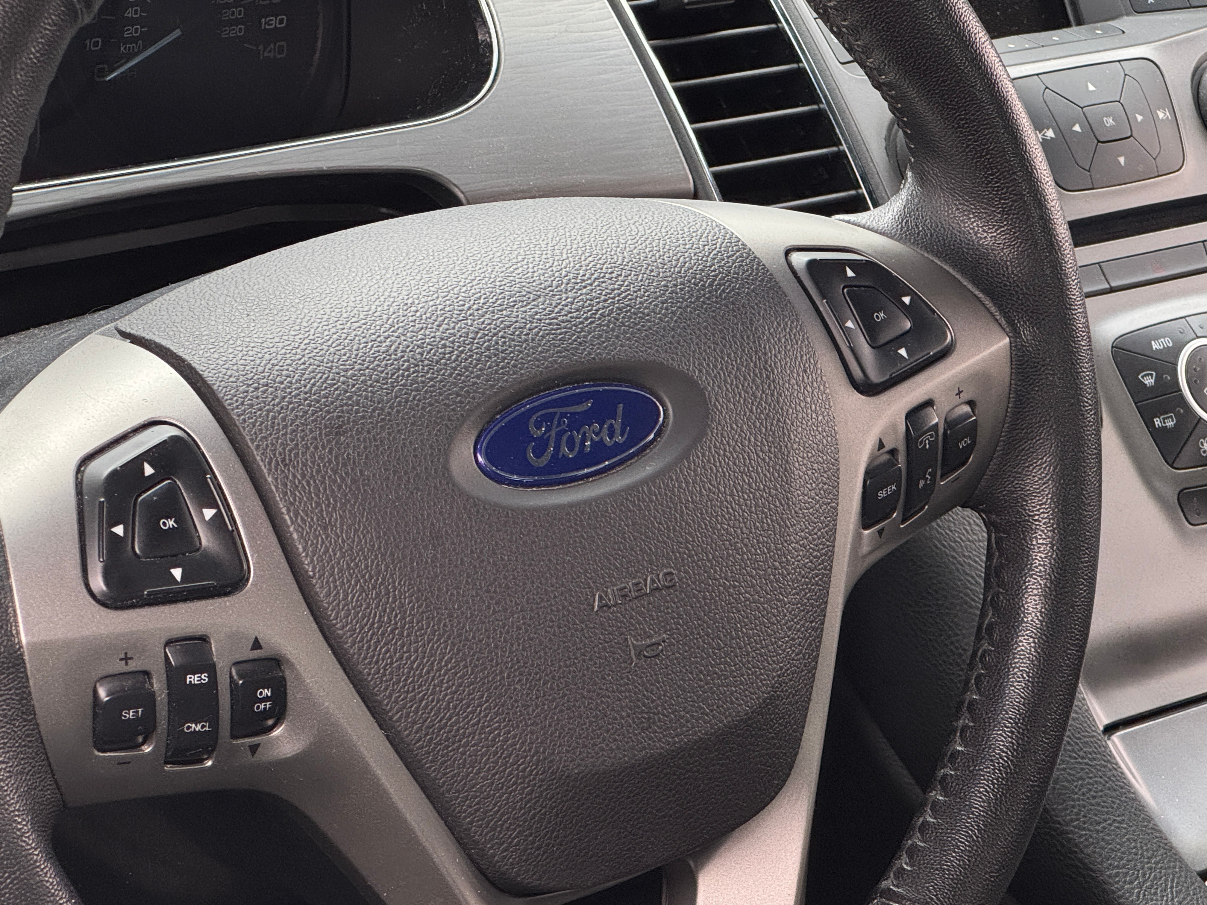 Thumbnail: 2016 Ford Taurus - 4