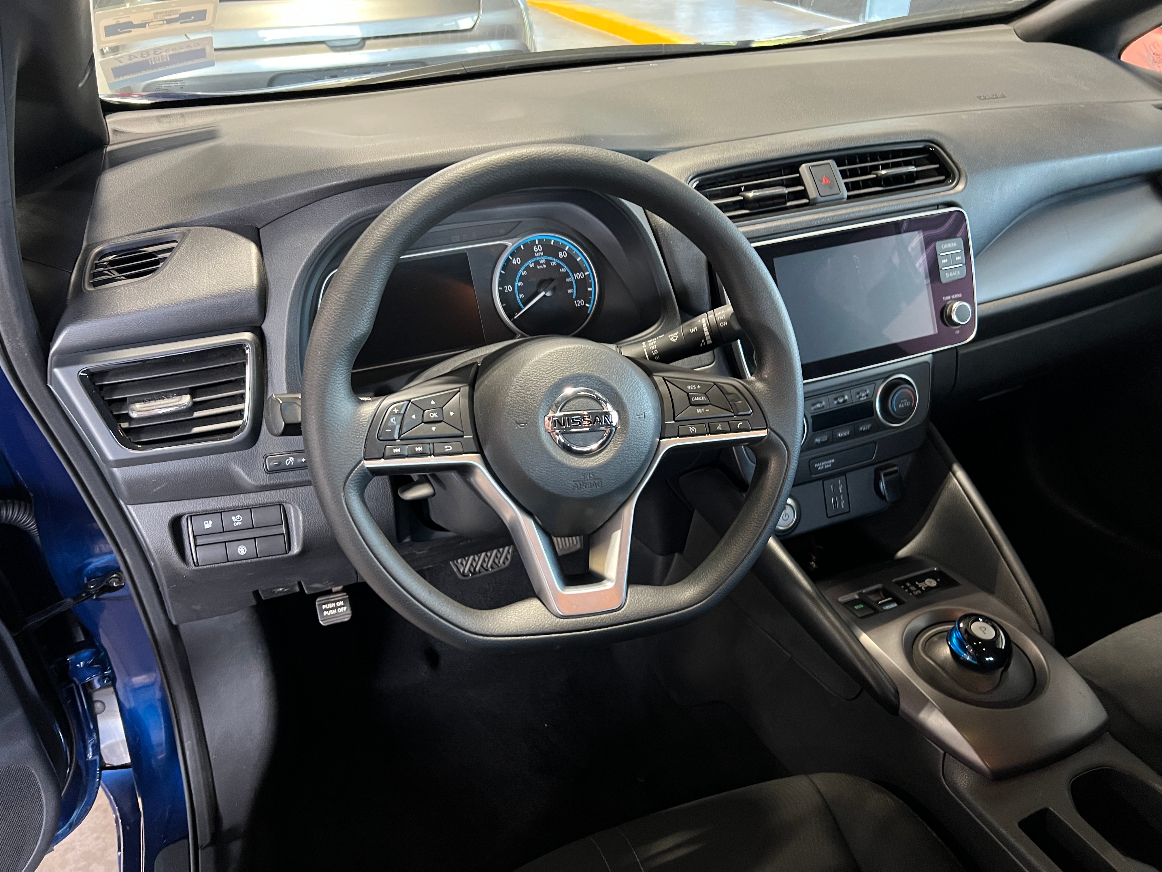 Thumbnail: 2021 Nissan Leaf - 5