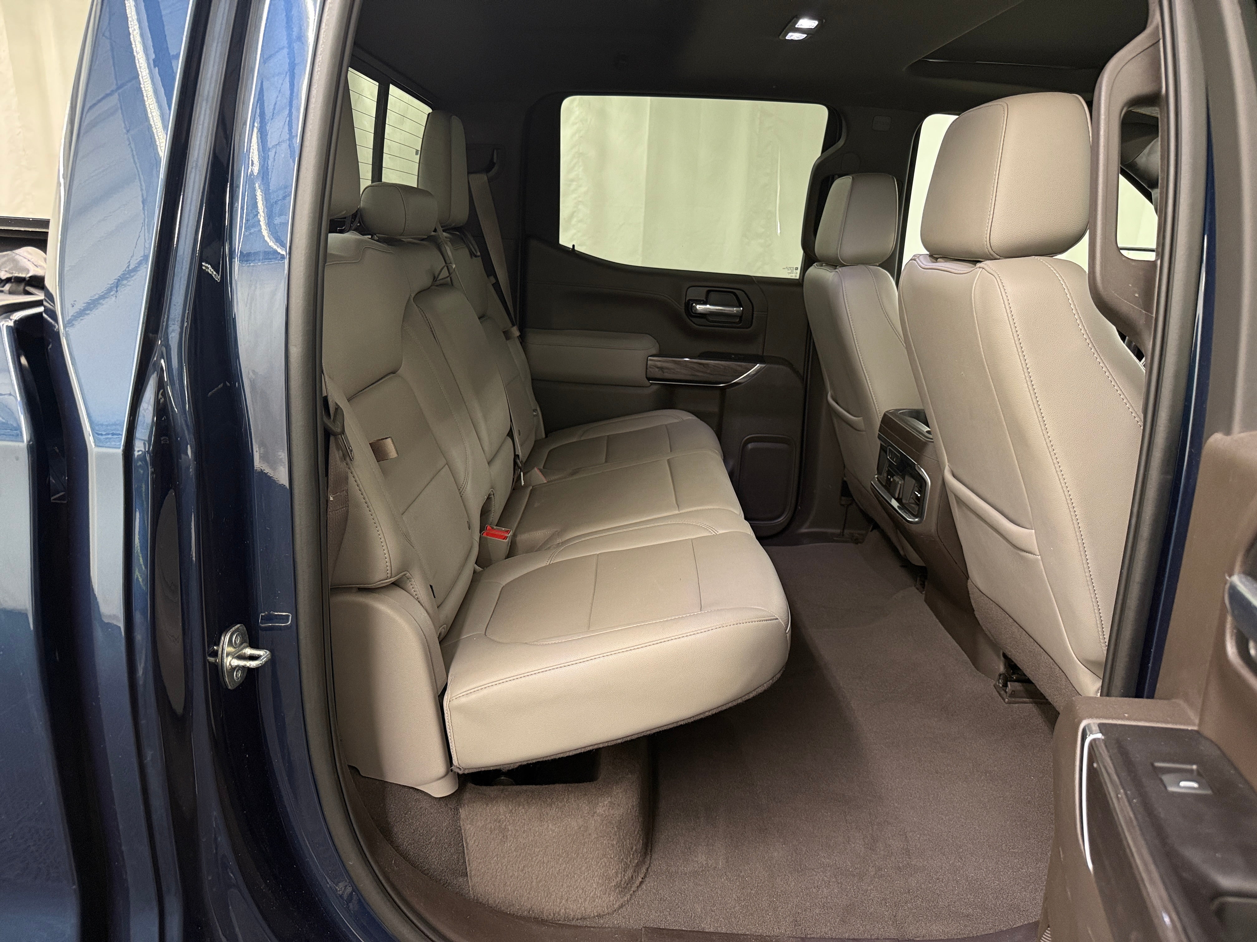 Thumbnail: 2019 Chevrolet Silverado 1500 - 5