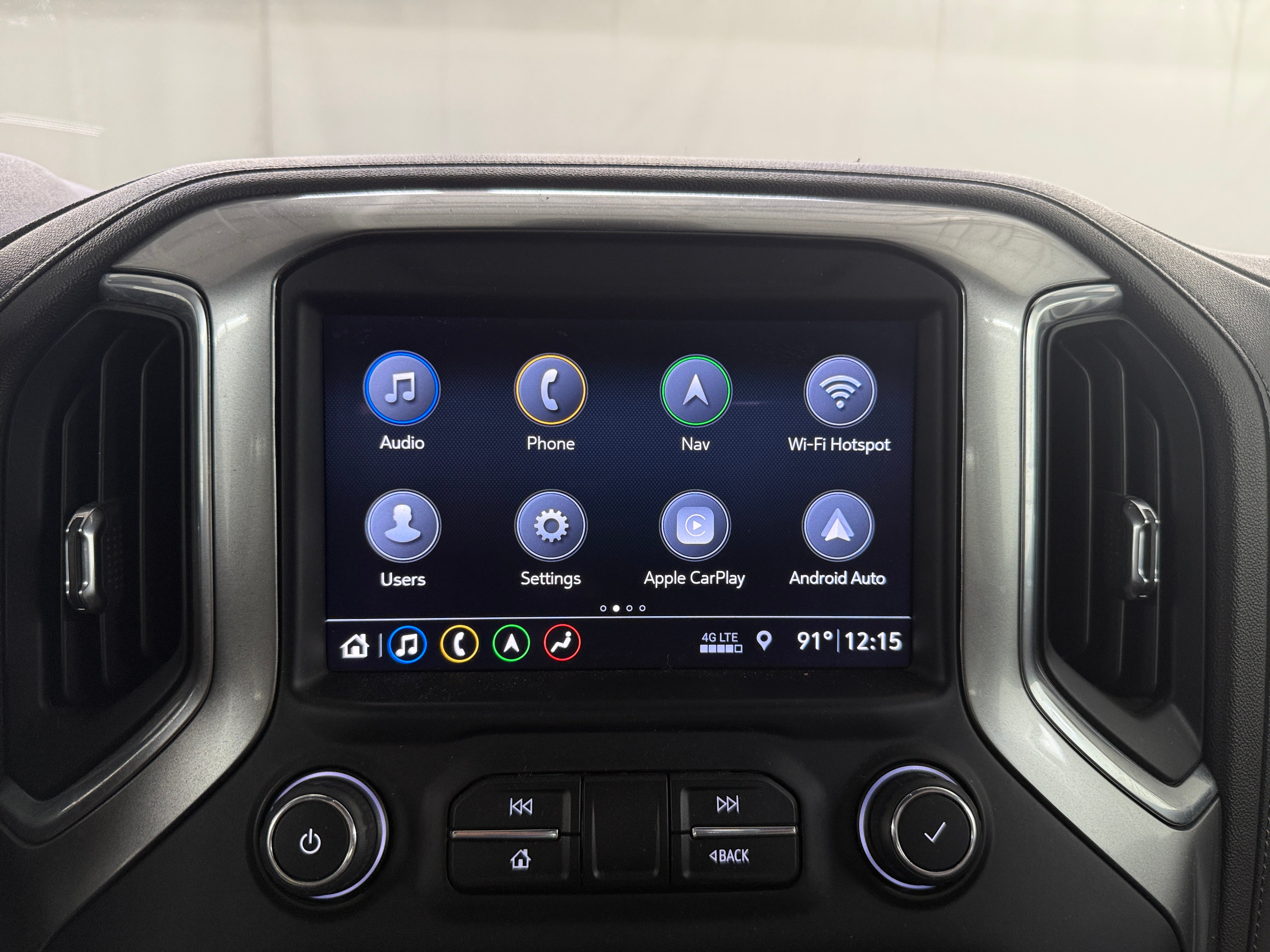 Thumbnail: 2019 Chevrolet Silverado 1500 - 3