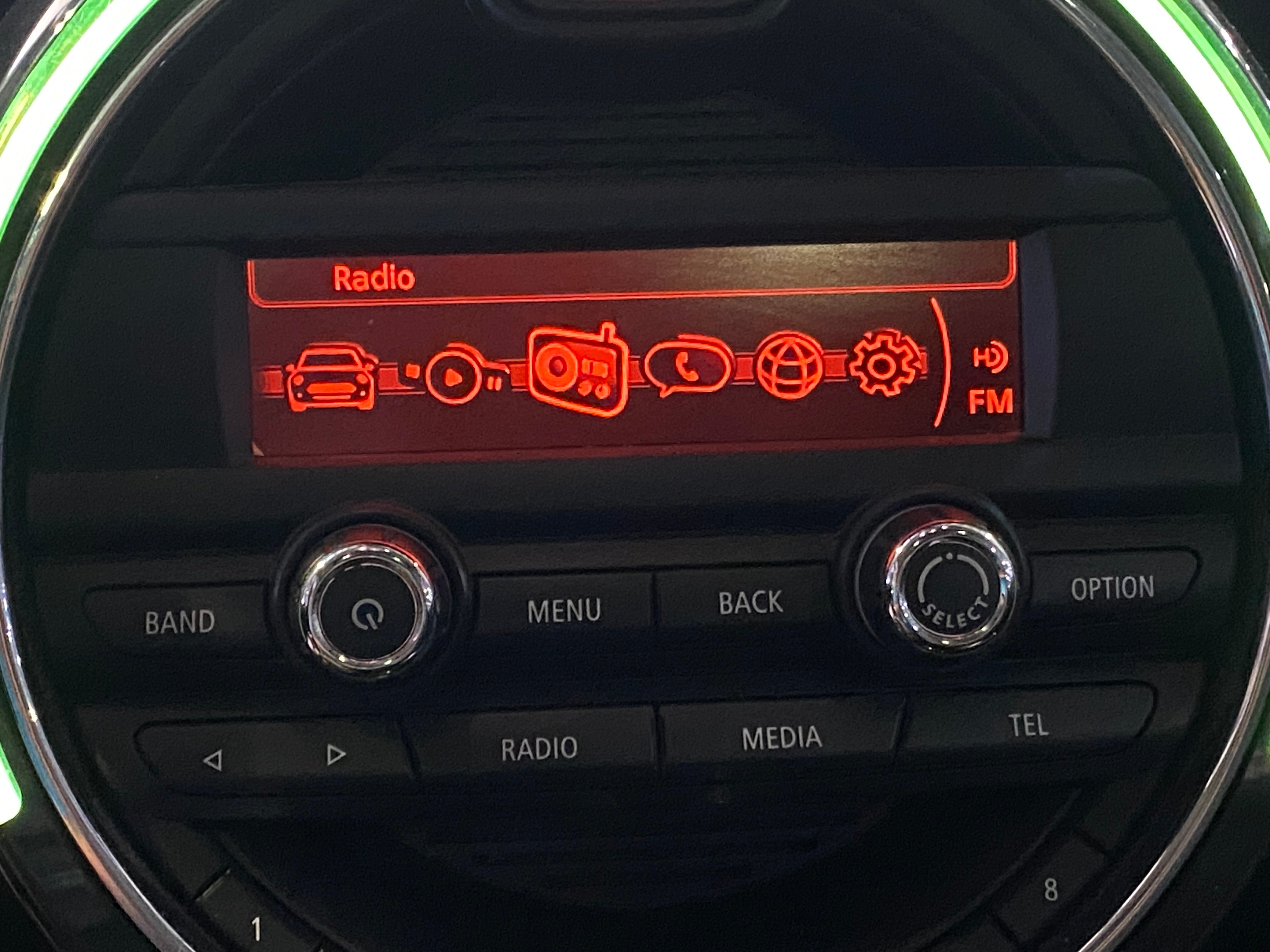 Thumbnail: 2016 MINI Cooper Hardtop - 3