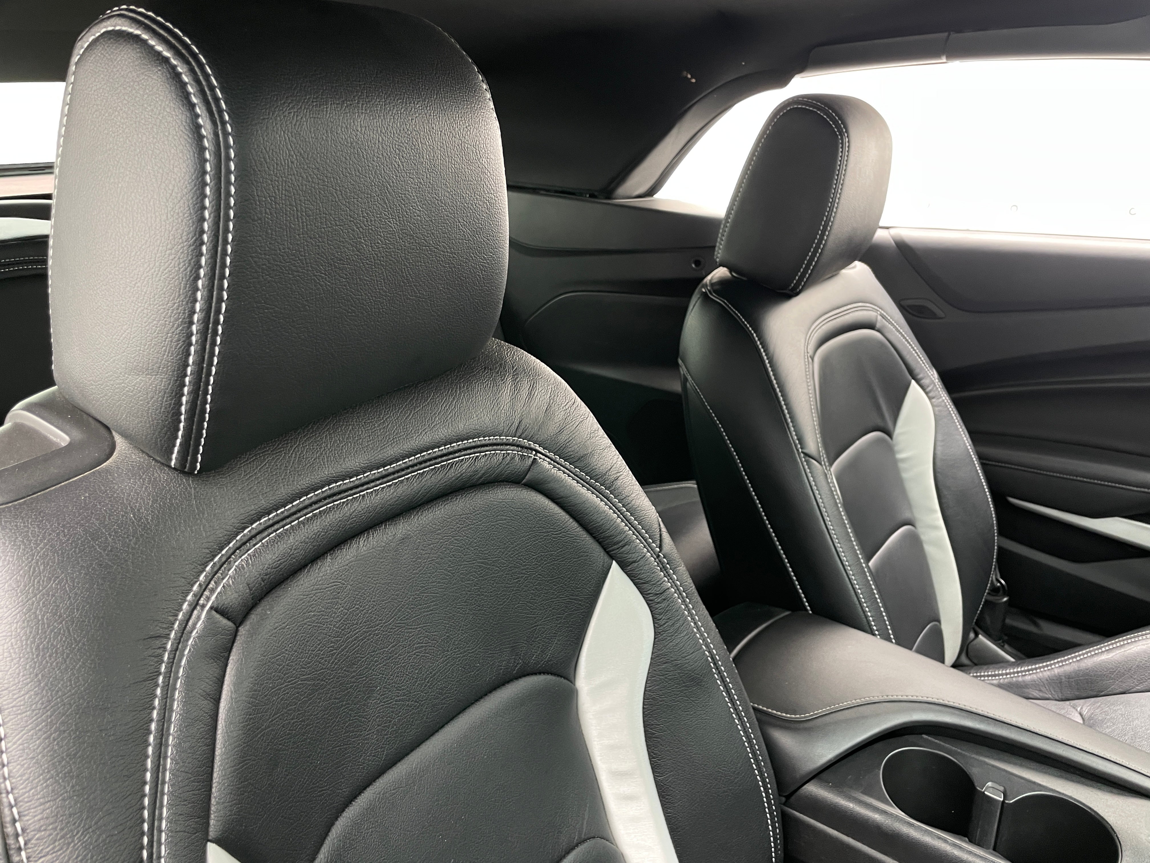 Thumbnail: 2019 Chevrolet Camaro - 2
