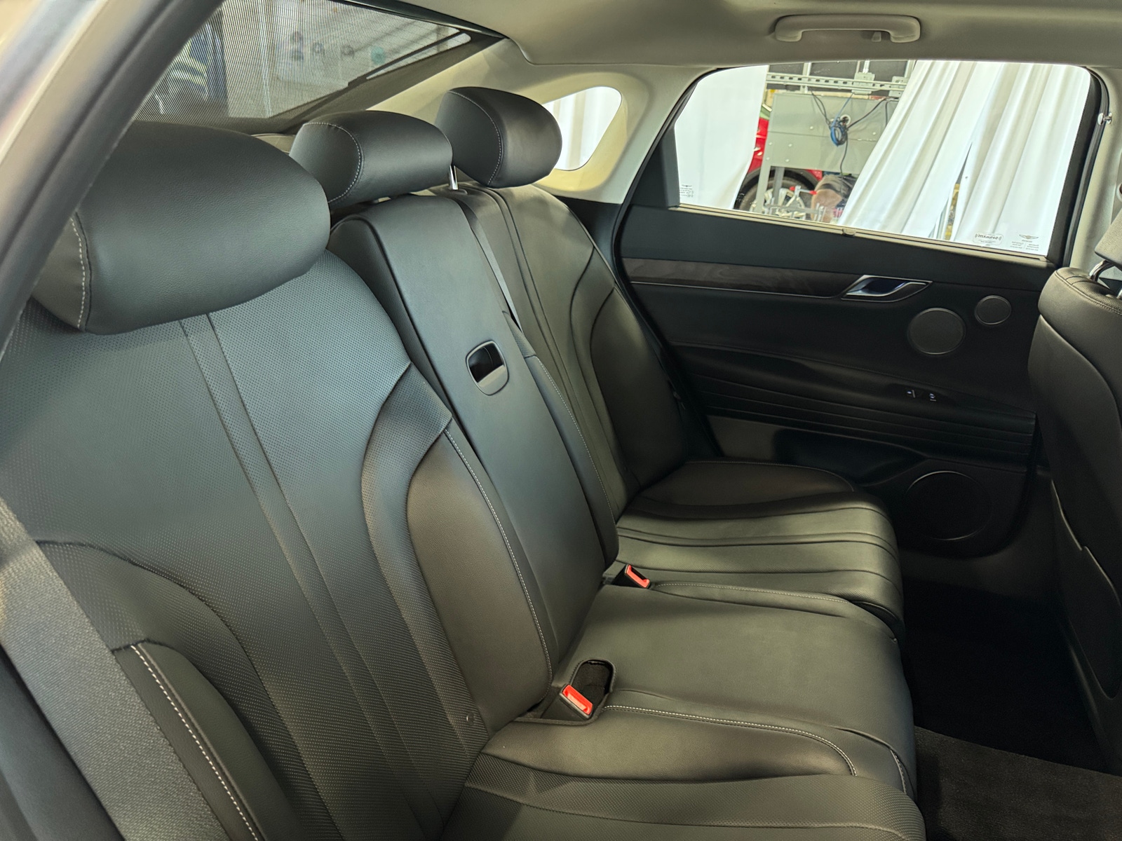 Thumbnail: 2022 Genesis G80 - 5