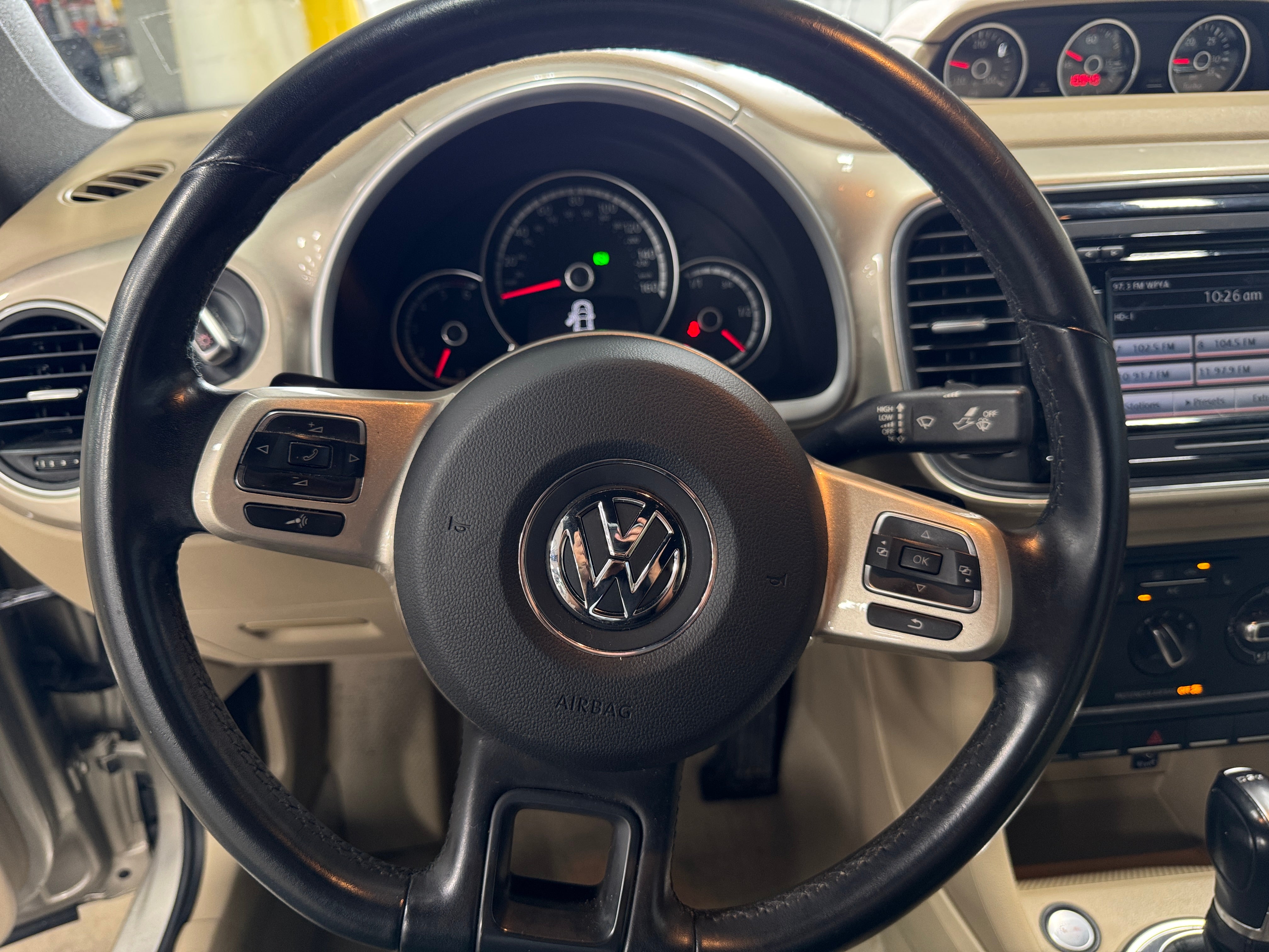 Thumbnail: 2013 Volkswagen Beetle - 4