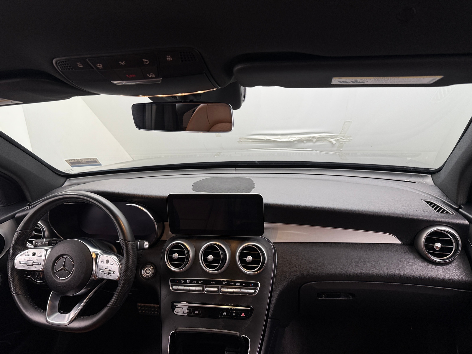 Thumbnail: 2022 Mercedes-Benz GLC - 2