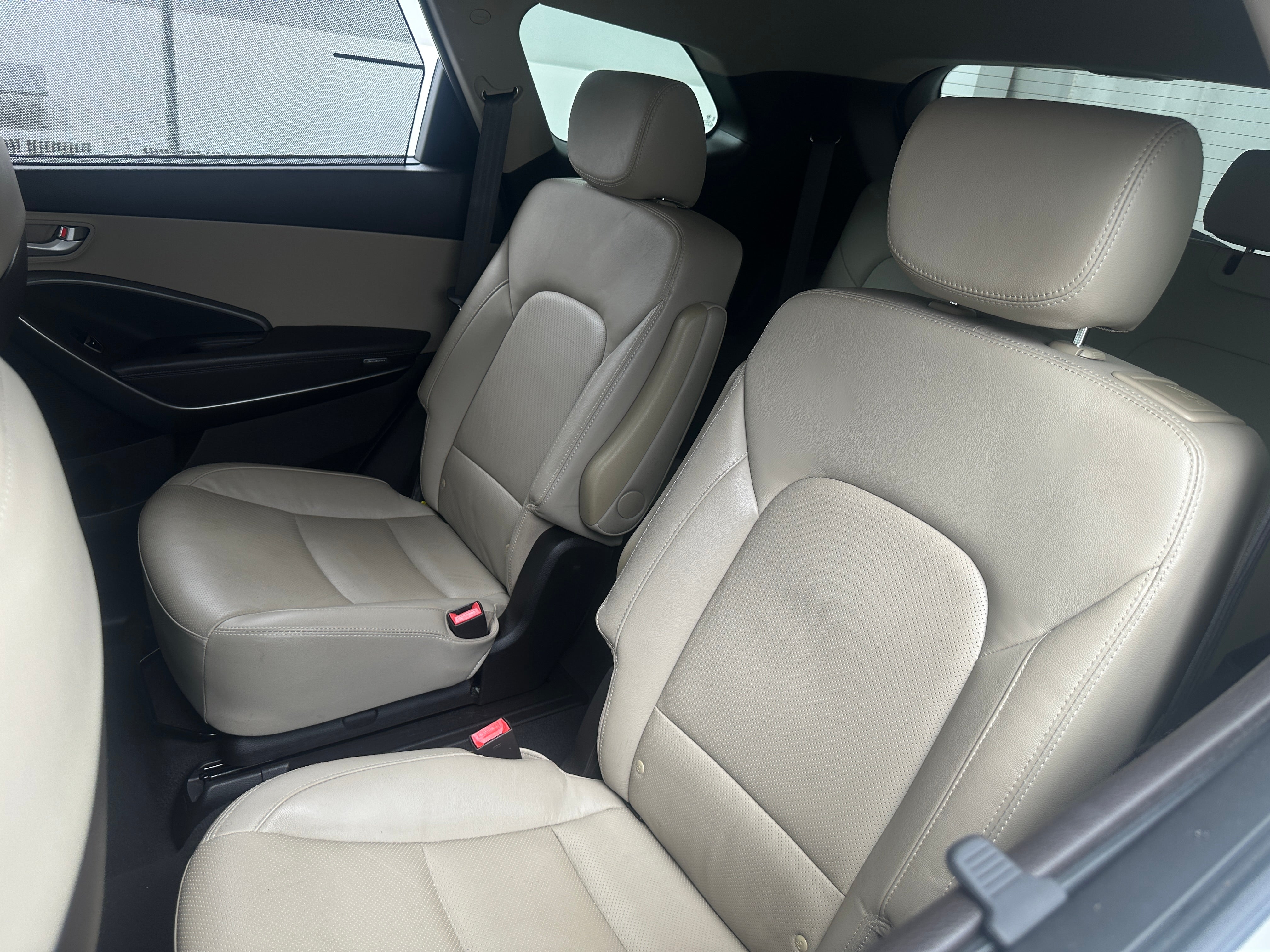 Thumbnail: 2017 Hyundai Santa Fe - 5