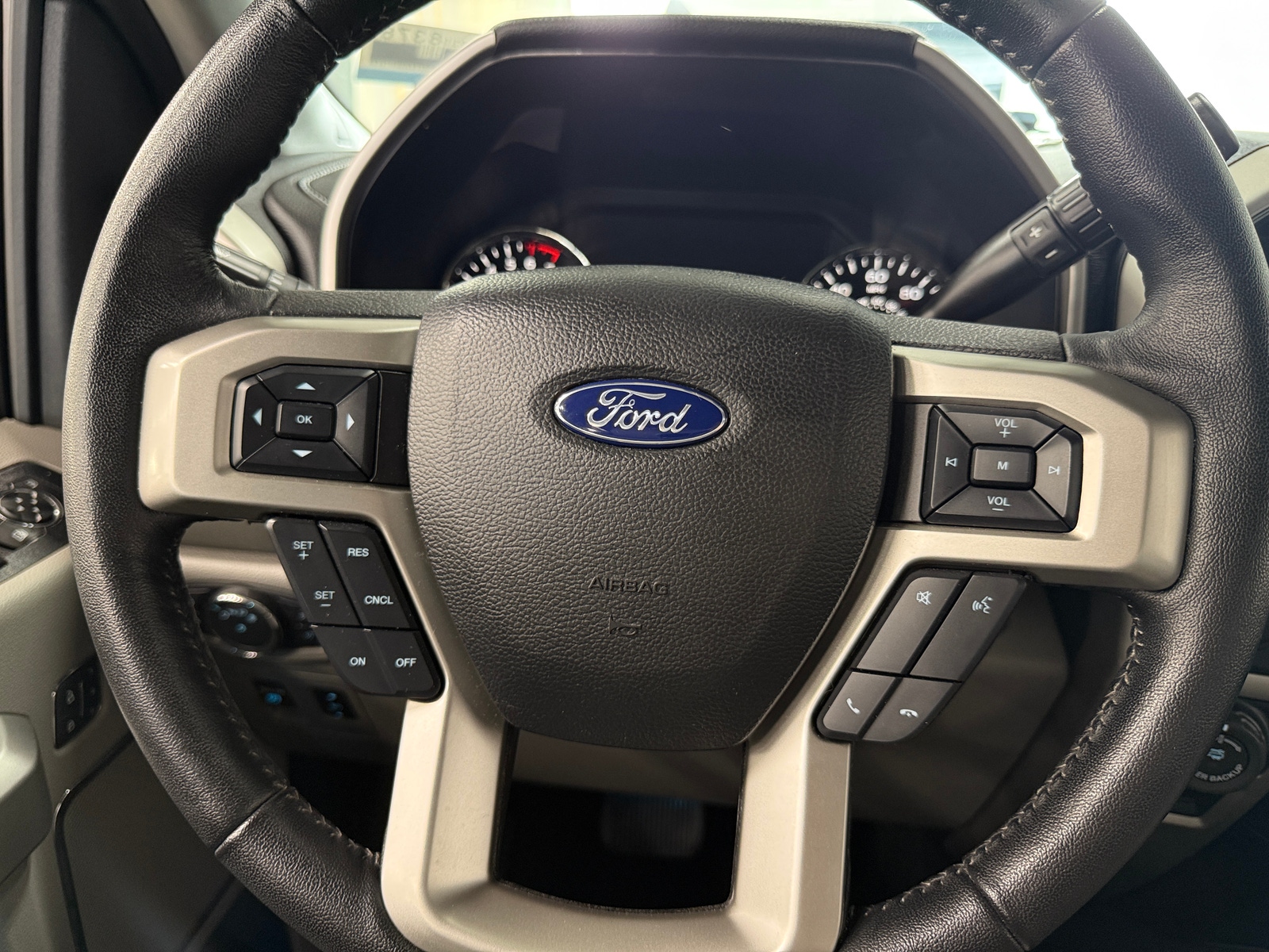 Thumbnail: 2020 Ford Econoline - 5