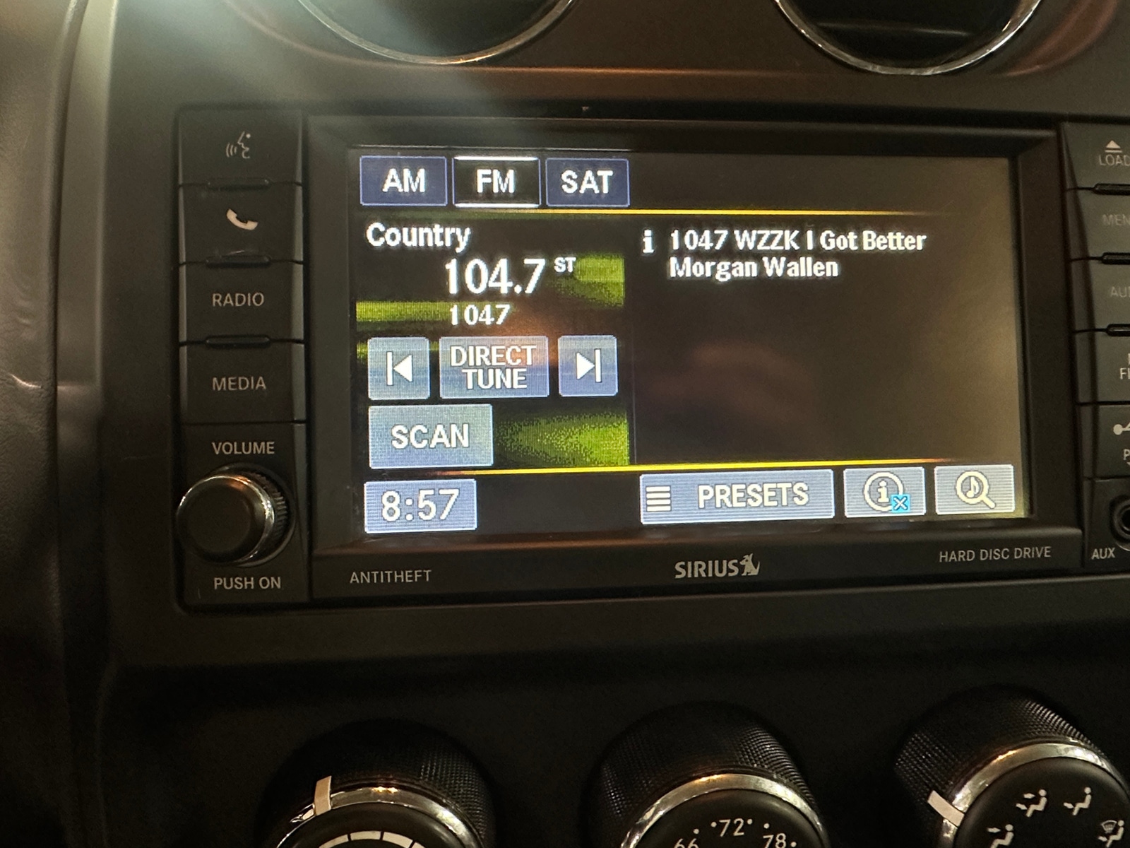 Thumbnail: 2016 Jeep Patriot - 3