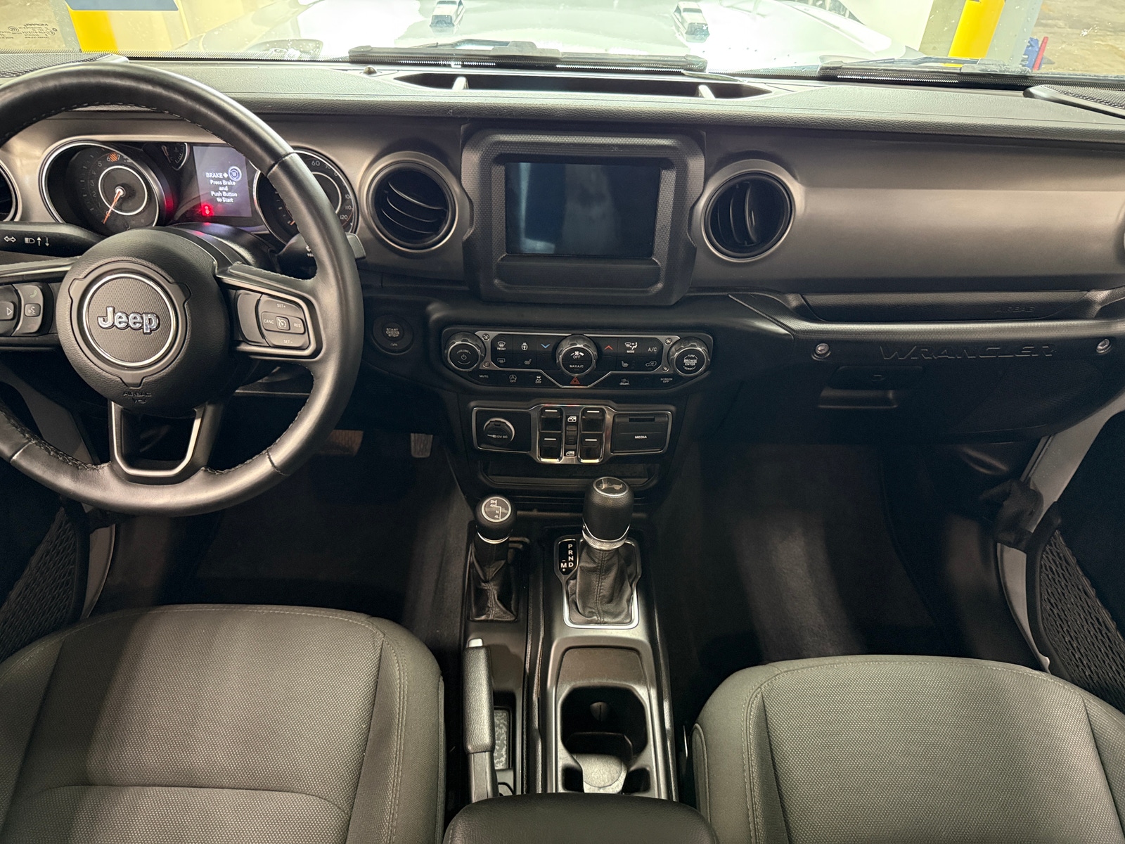 Thumbnail: 2022 Jeep Wrangler - 3