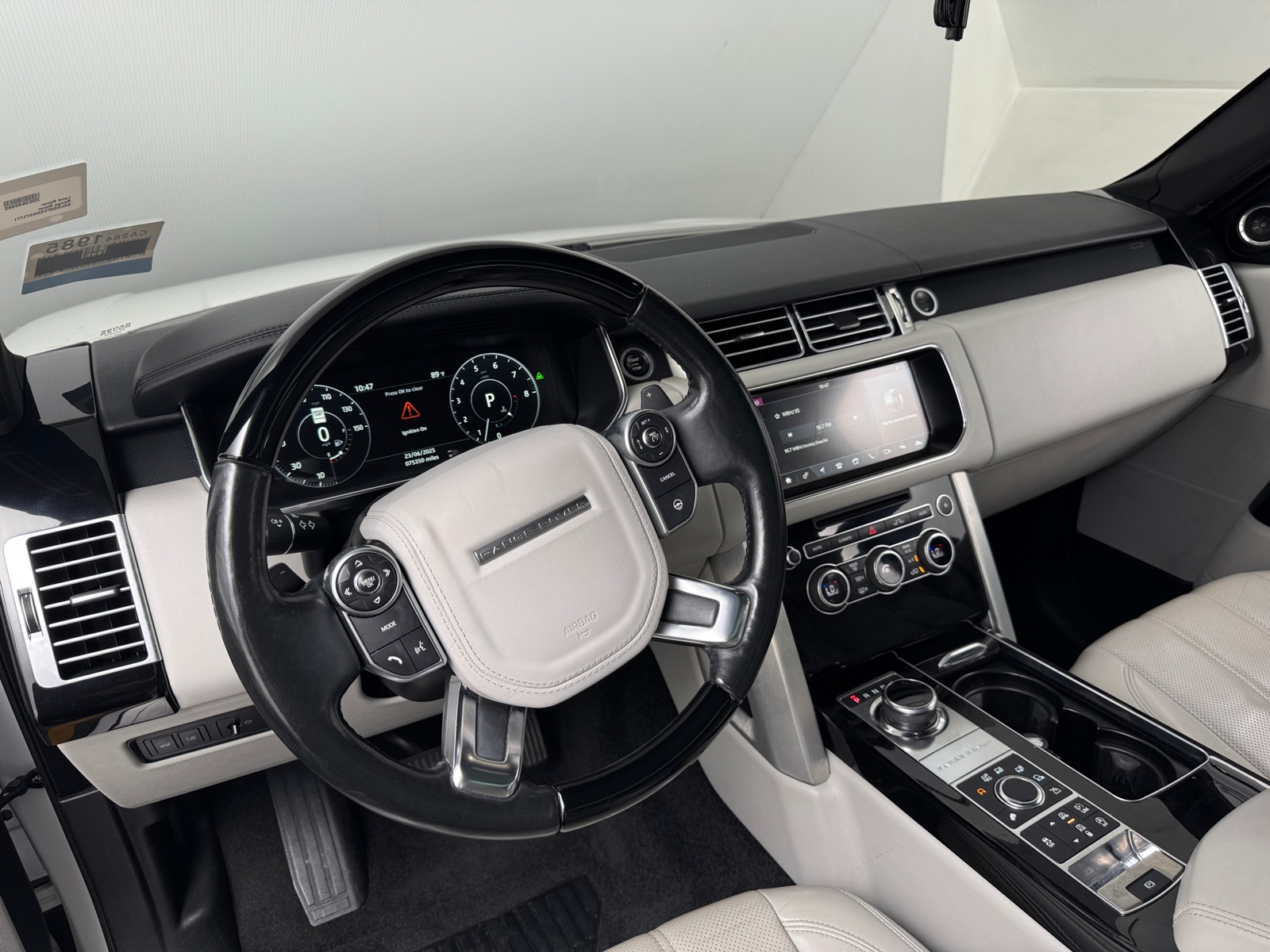 Thumbnail: 2017 Land Rover Range Rover - 2