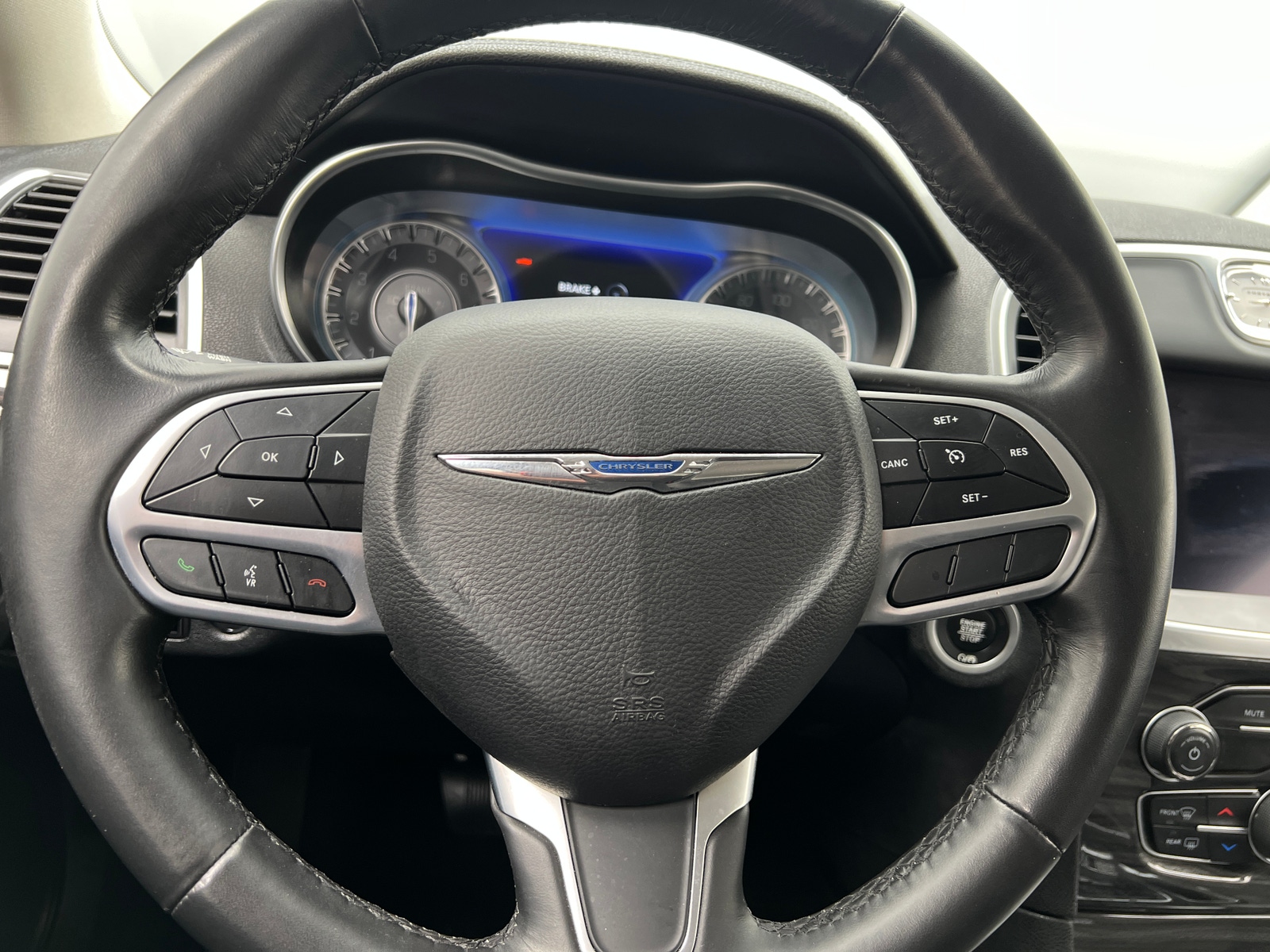 Thumbnail: 2021 Chrysler 300 - 5