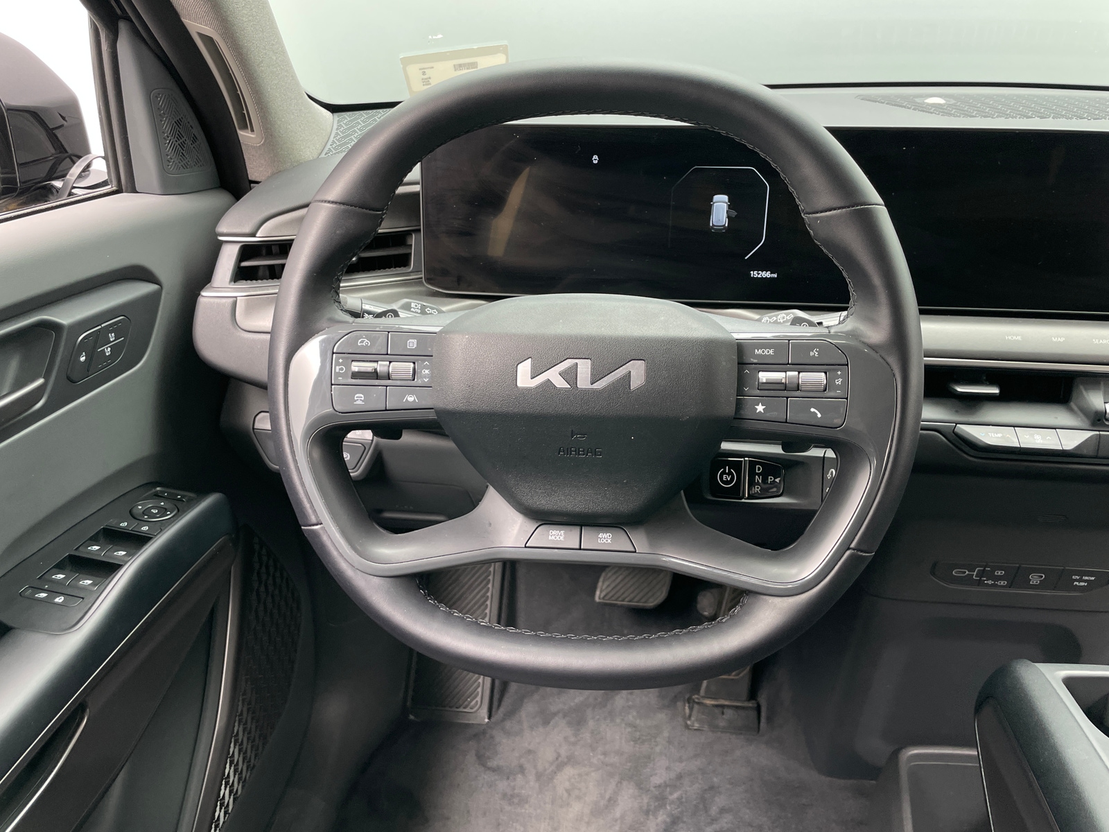 Thumbnail: 2024 Kia EV9 - 5