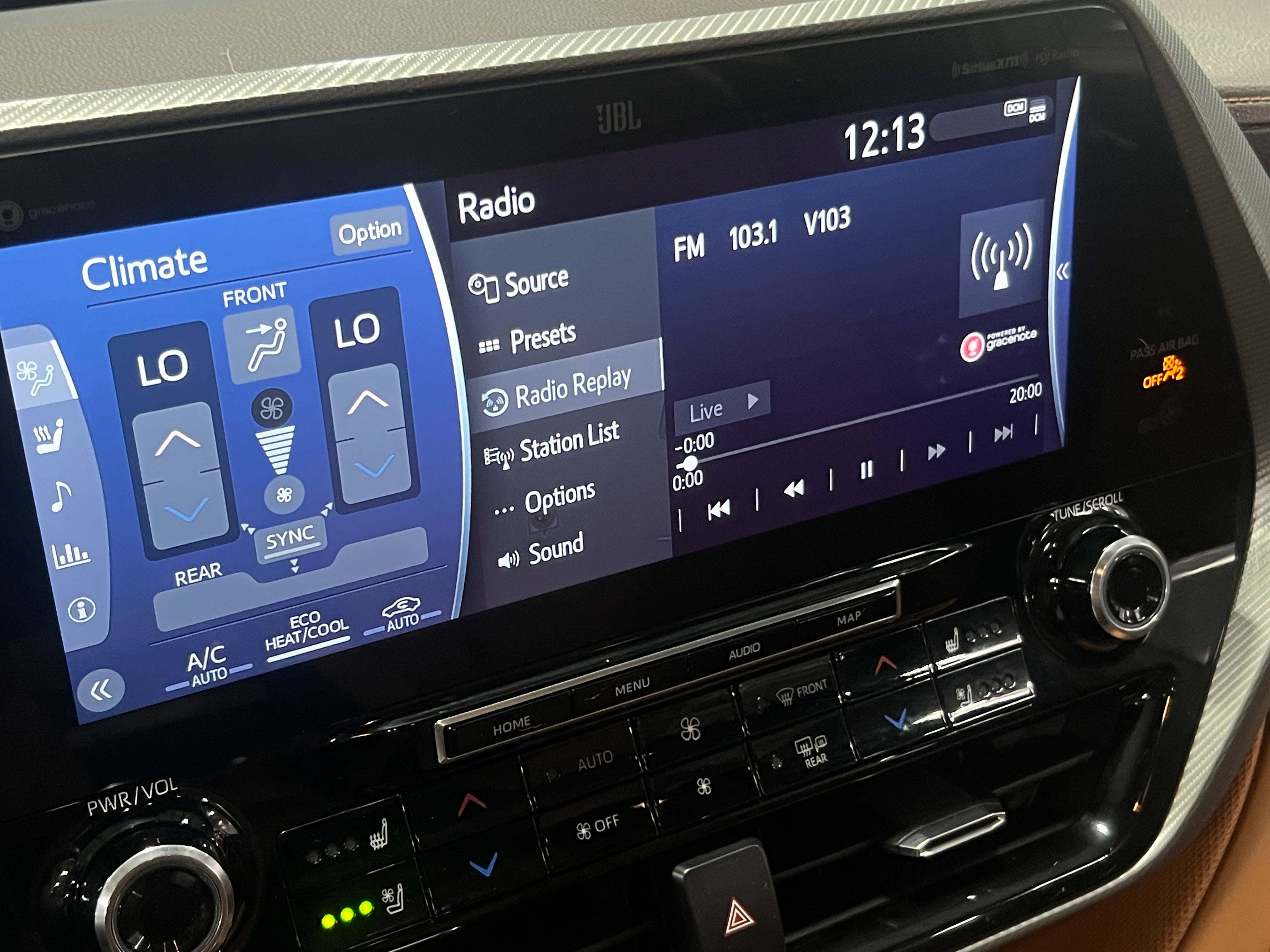 Thumbnail: 2021 Toyota Highlander - 3
