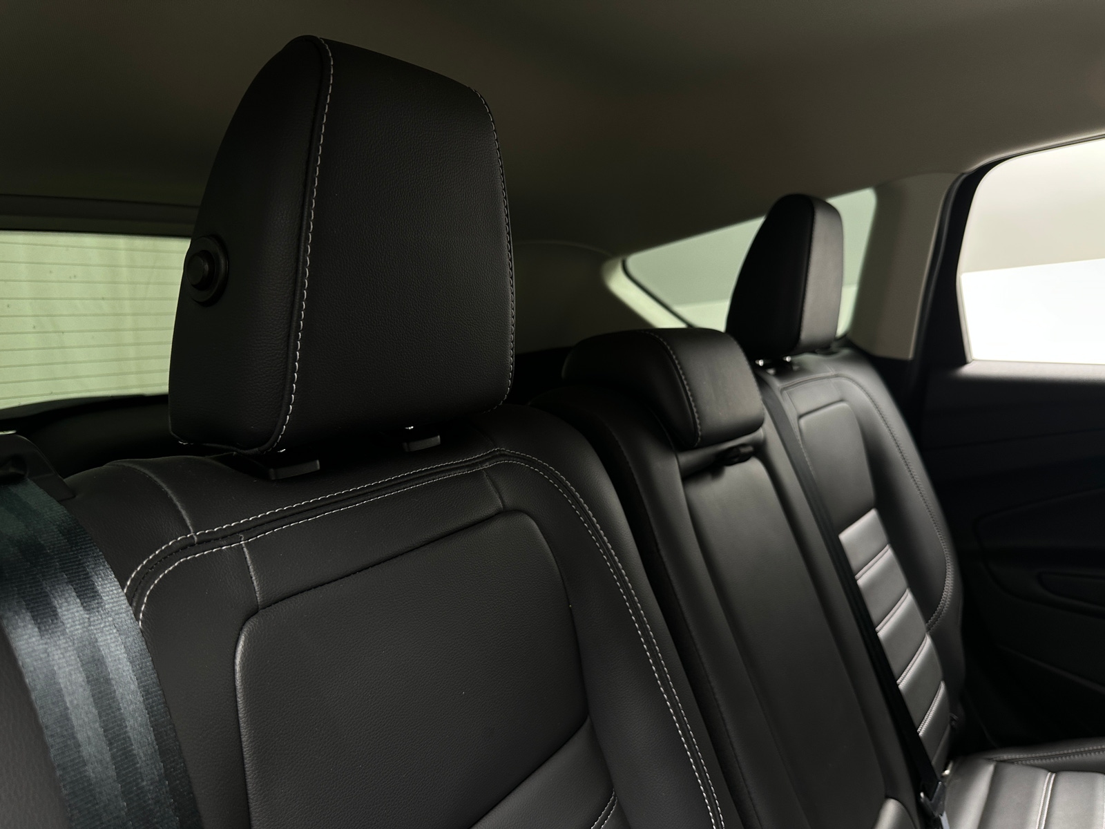 Thumbnail: 2019 Ford Escape - 5