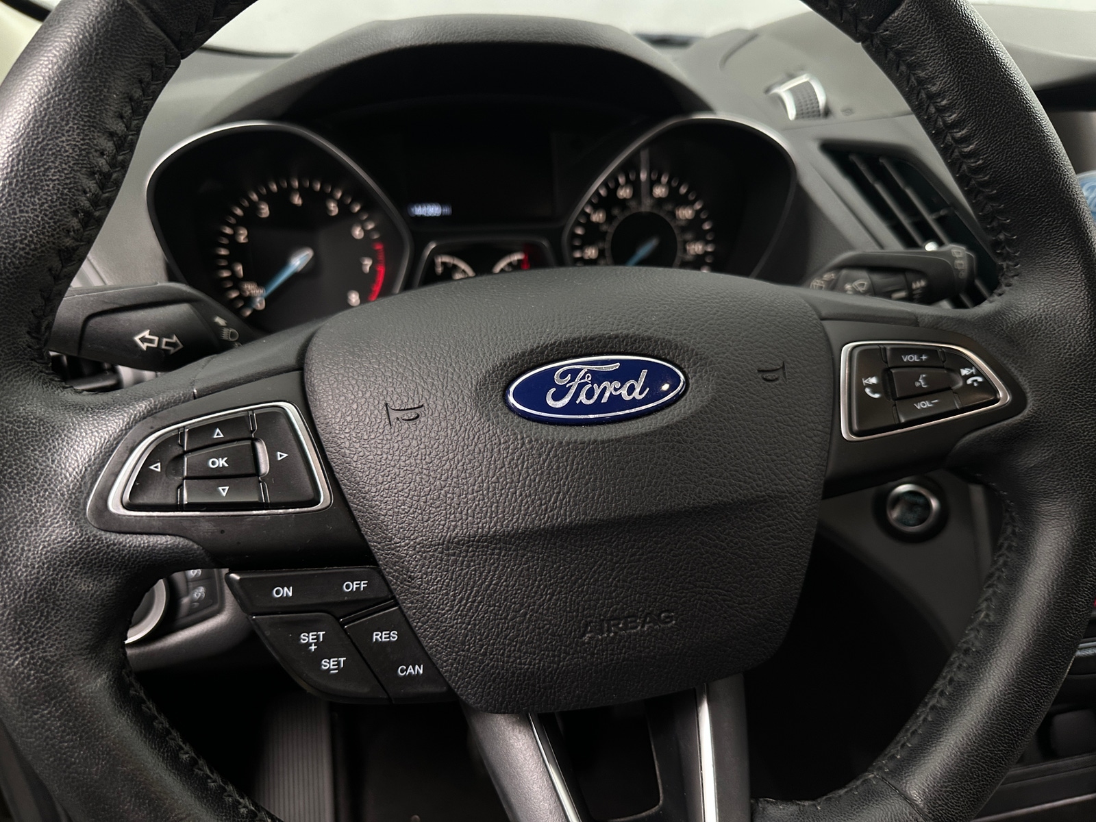 Thumbnail: 2019 Ford Escape - 4