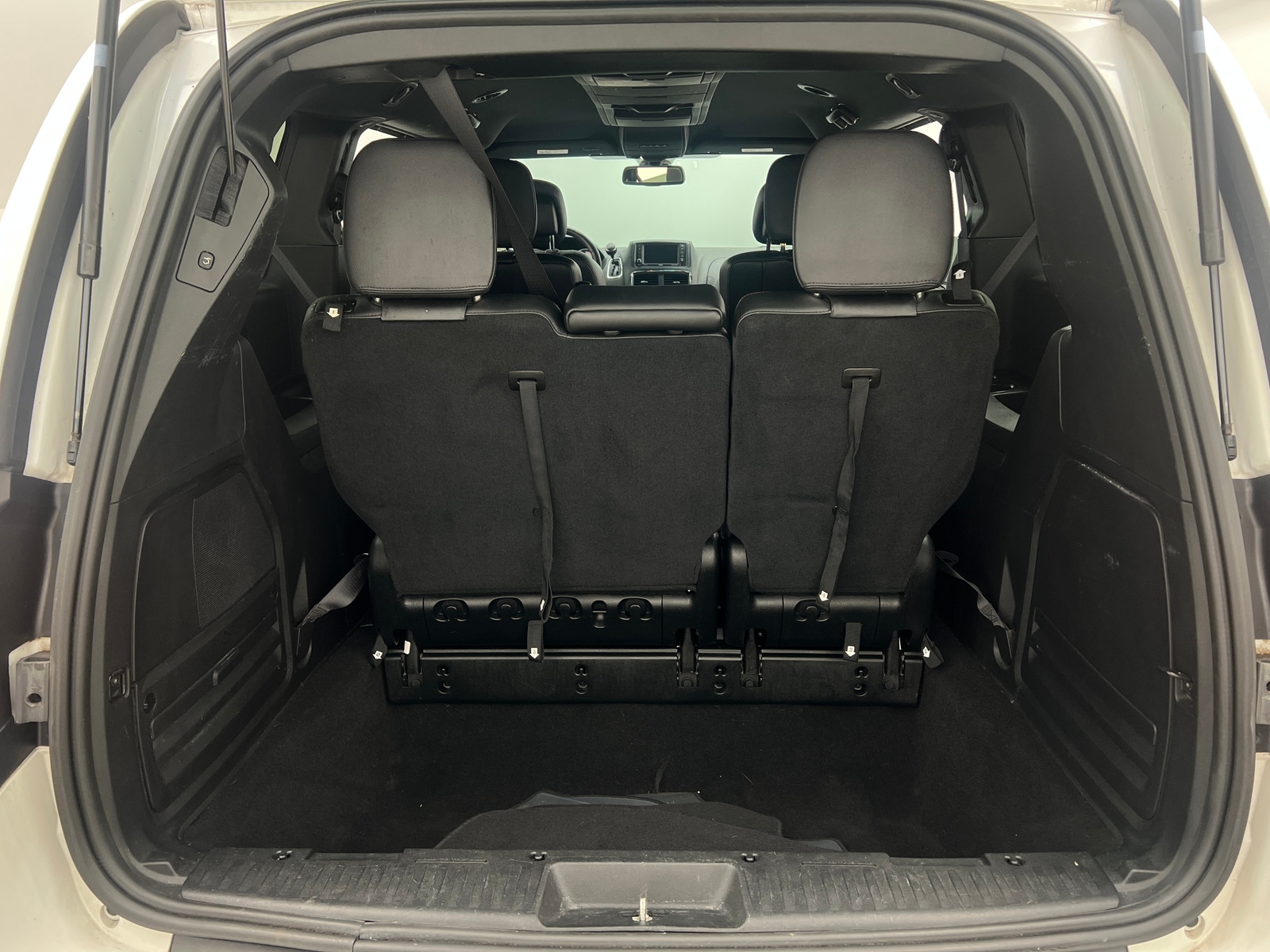 Thumbnail: 2019 Dodge Grand Caravan - 6